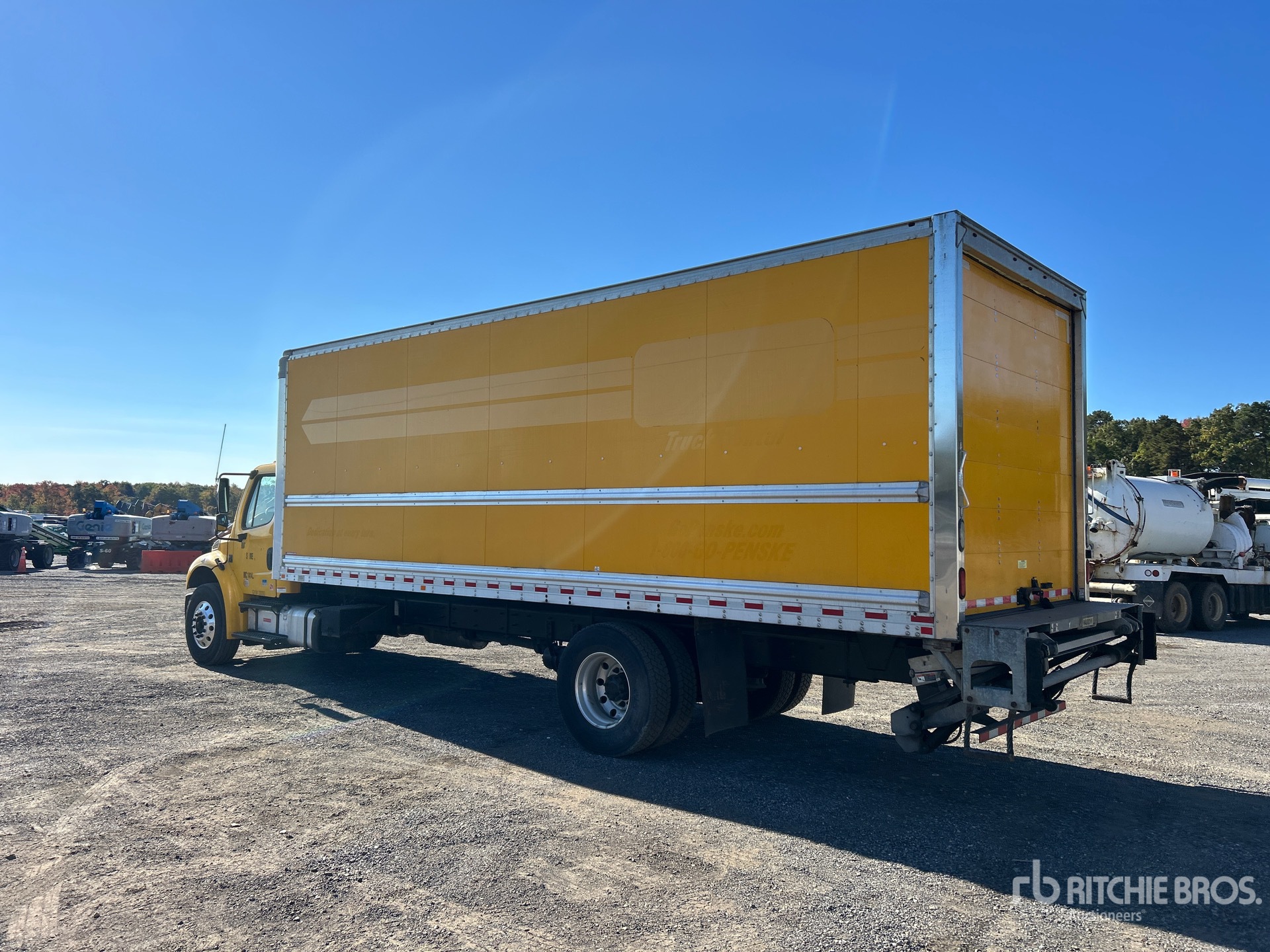 2017 Freightliner M2 106