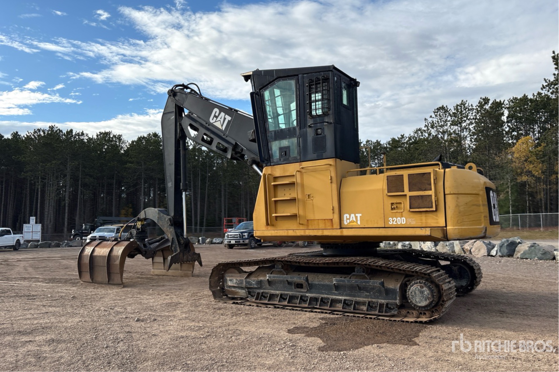 2010 Caterpillar 320D FM