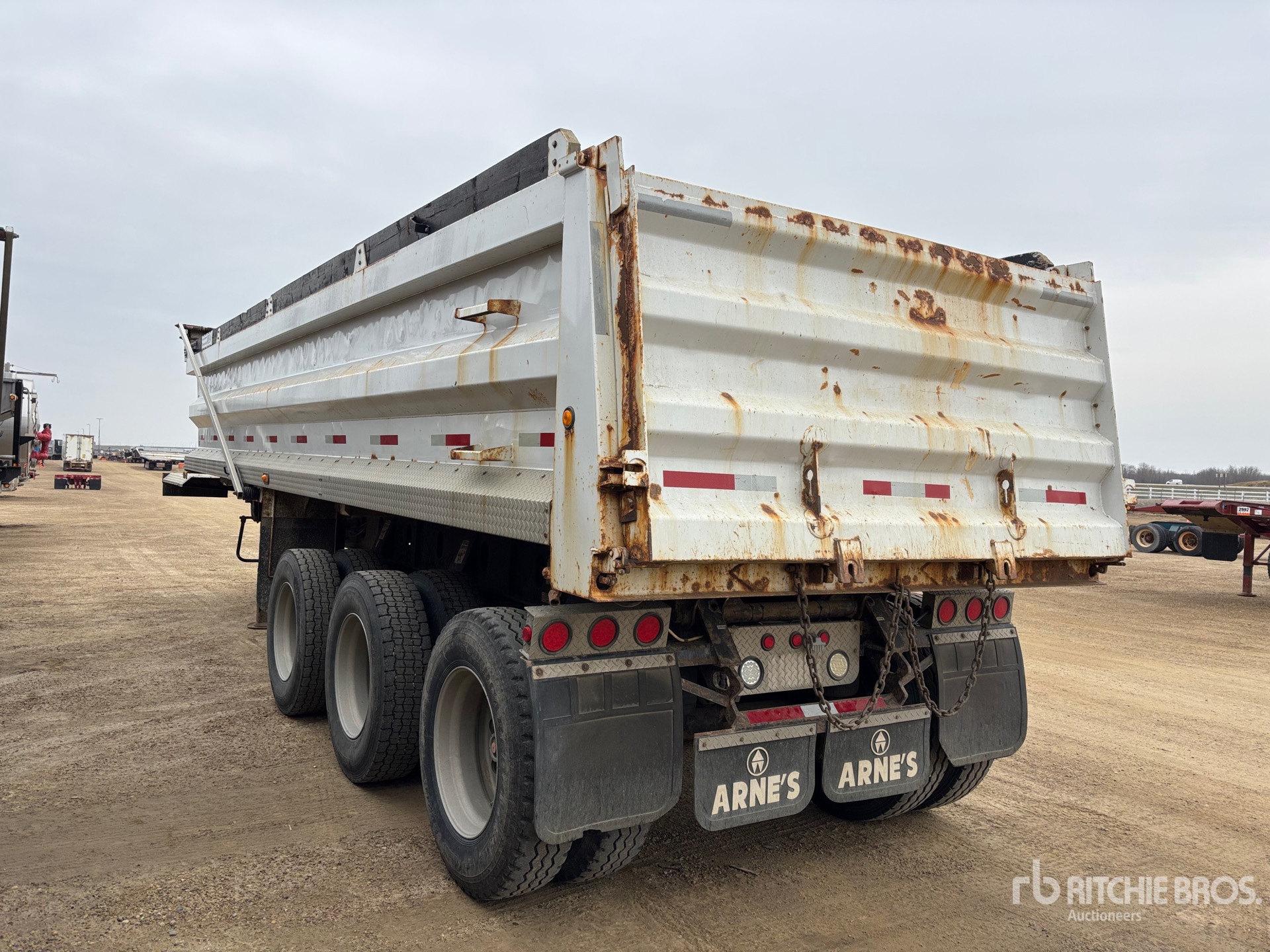 2008 Arnes 30 ft Tri/A