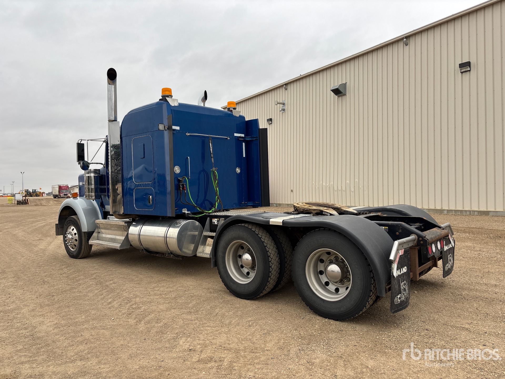 2020 Kenworth W900