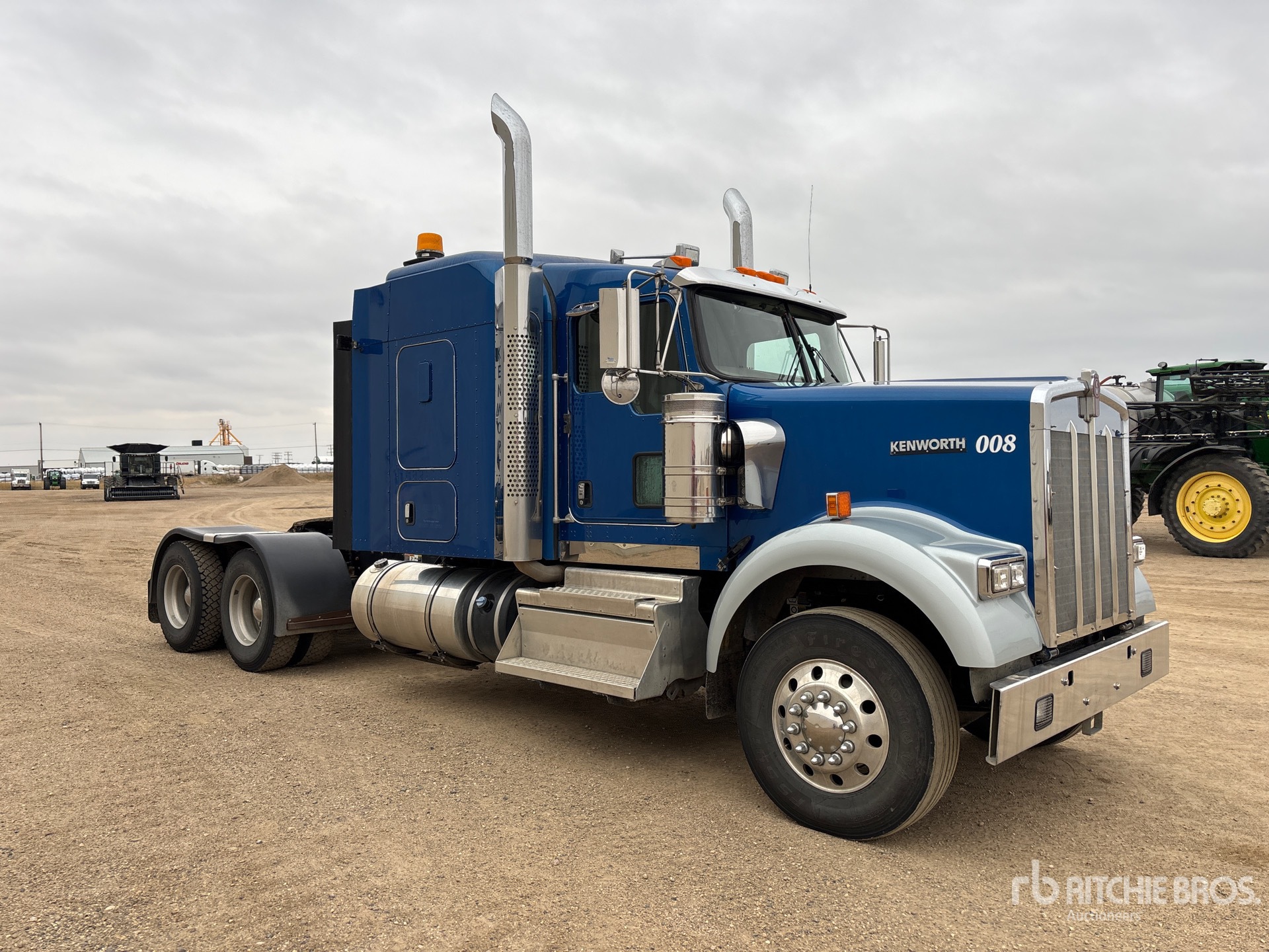2020 Kenworth W900