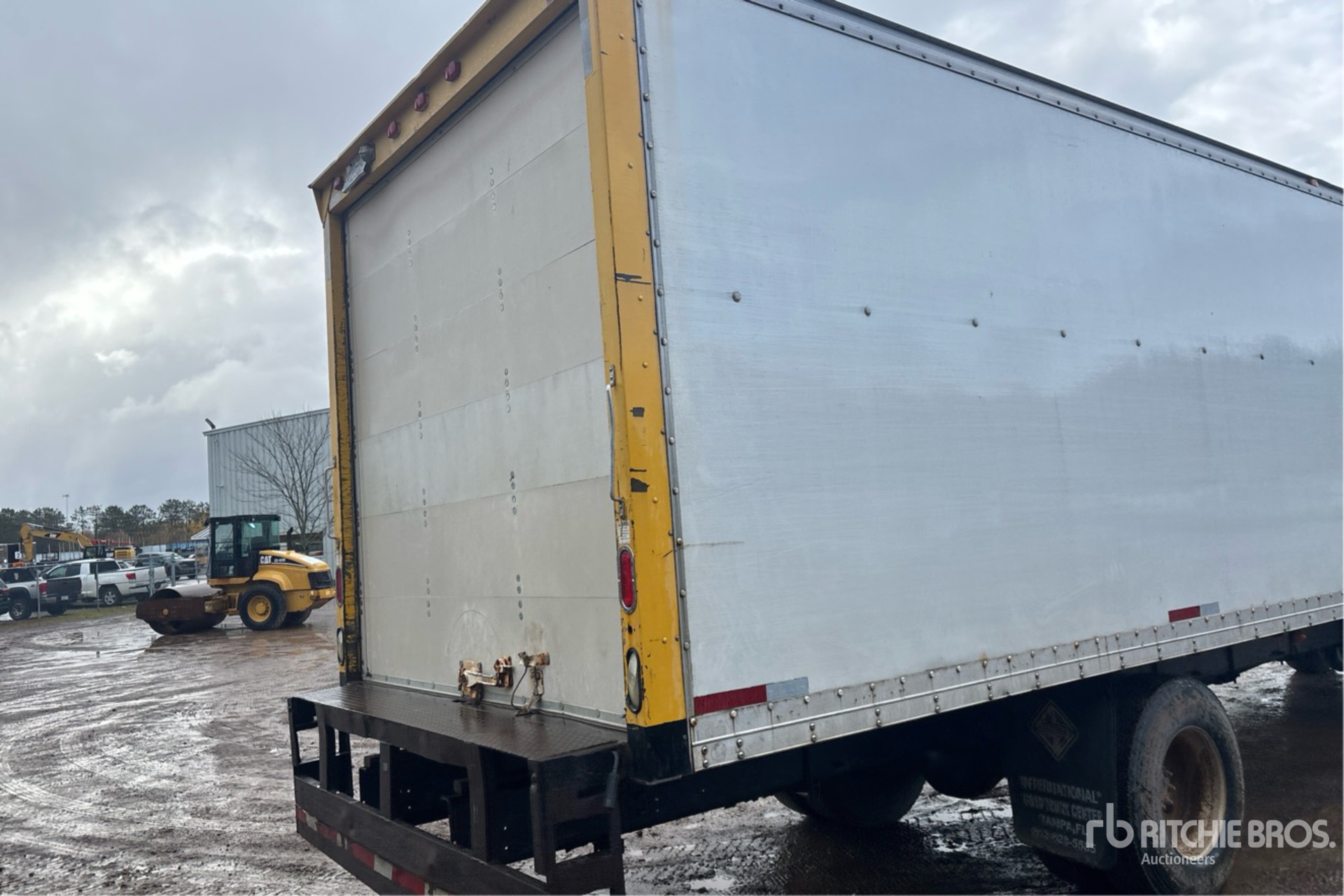 2005 International 4300