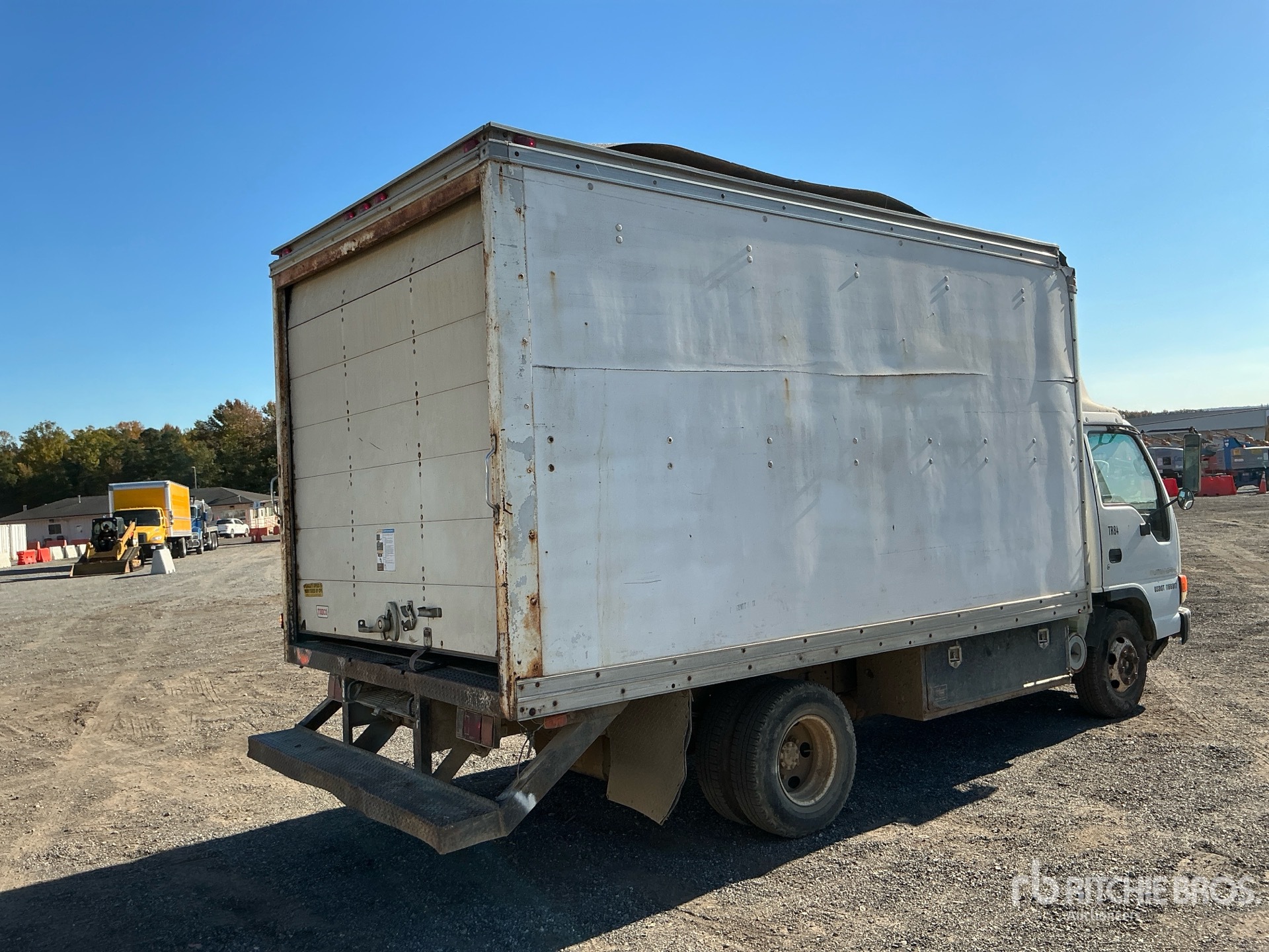 2002 Isuzu NPR