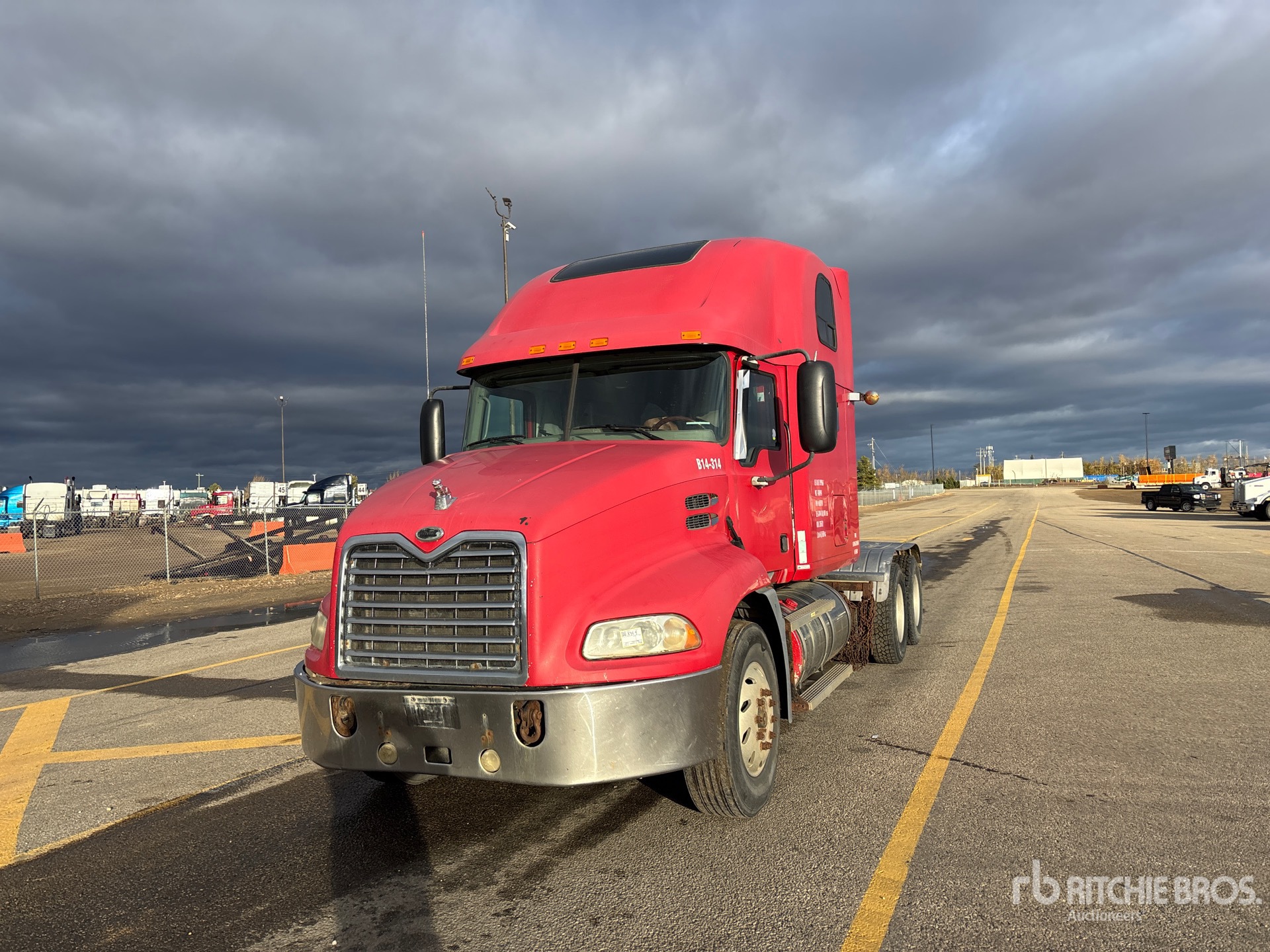 2006 Mack CXN613