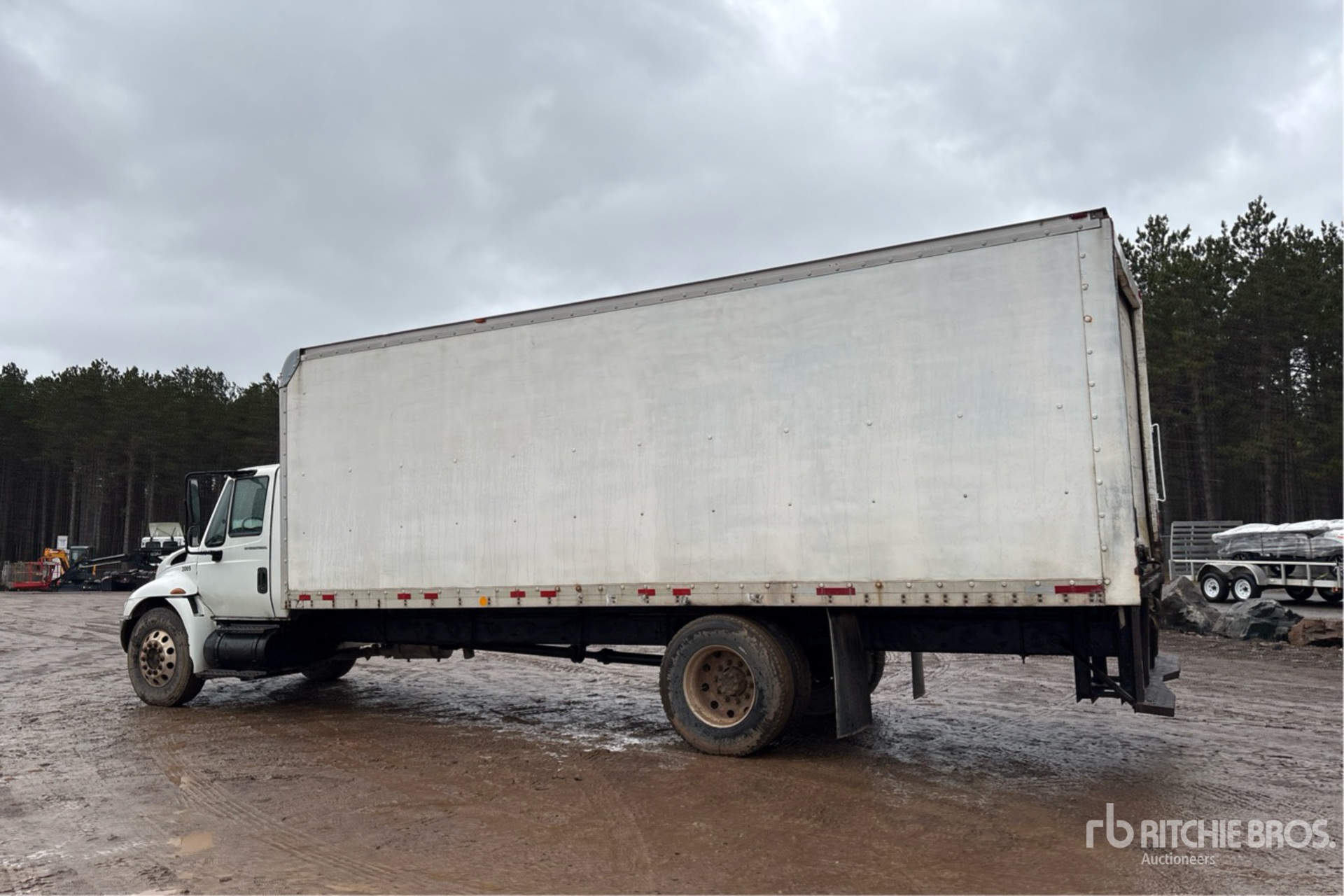 2005 International 4300
