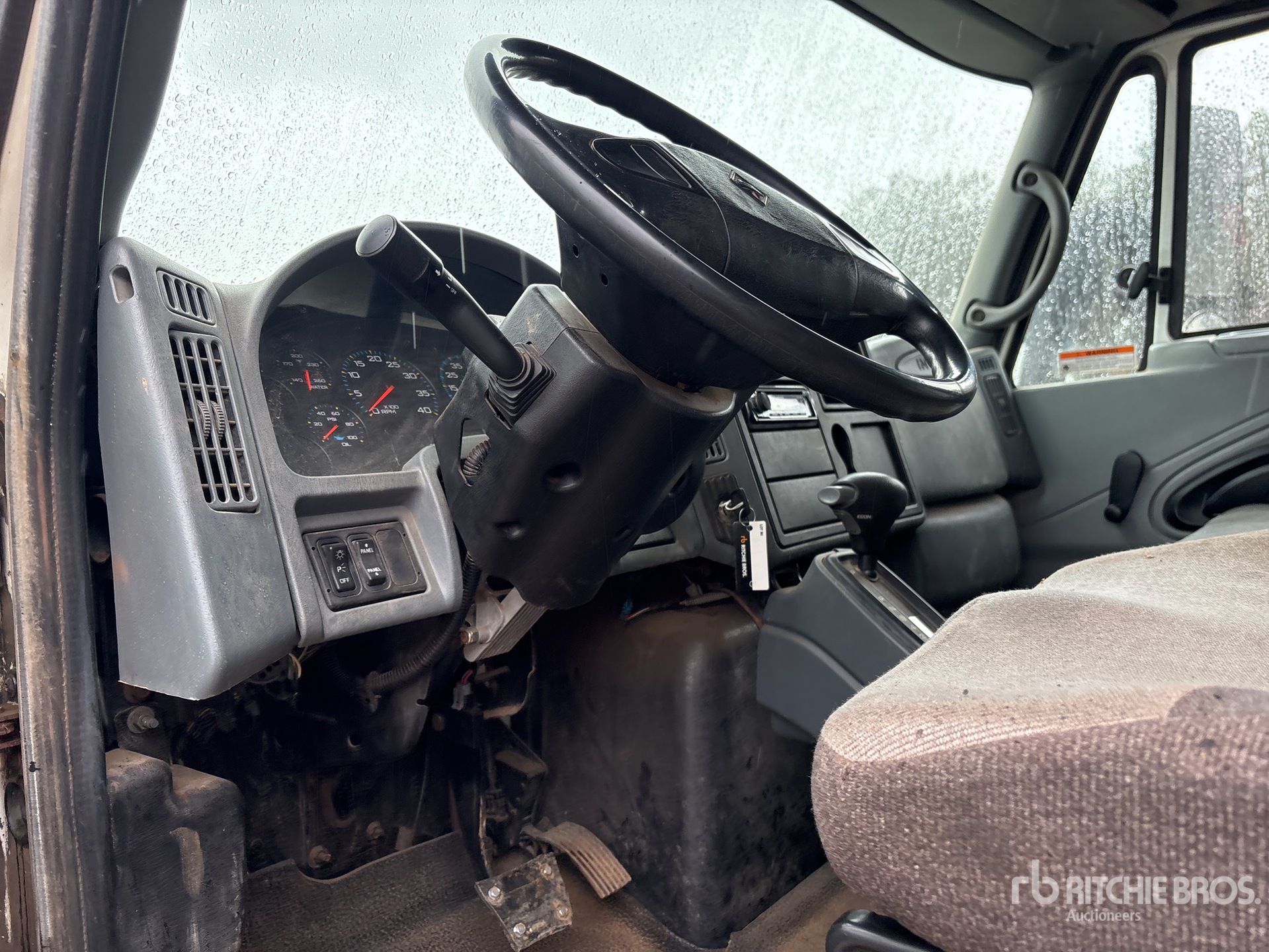 2005 International 4300