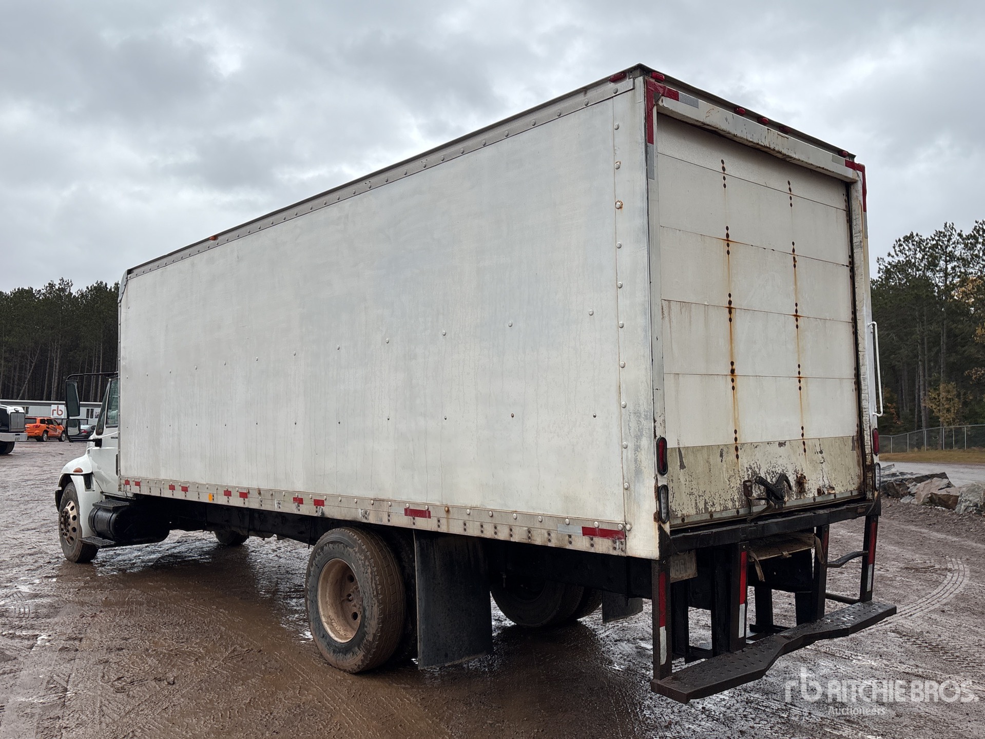 2005 International 4300
