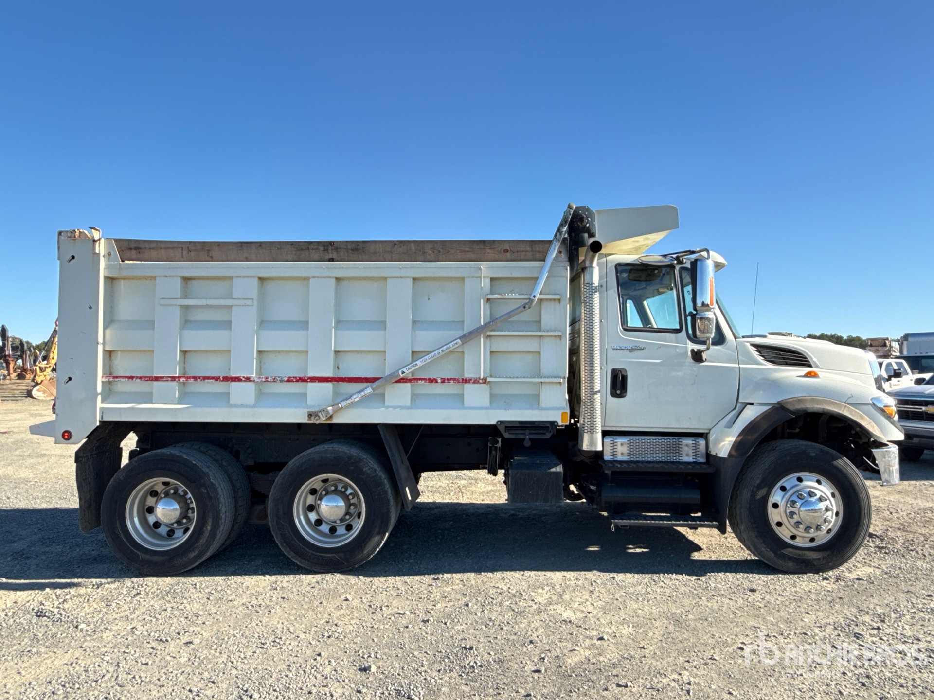 2013 International 7400