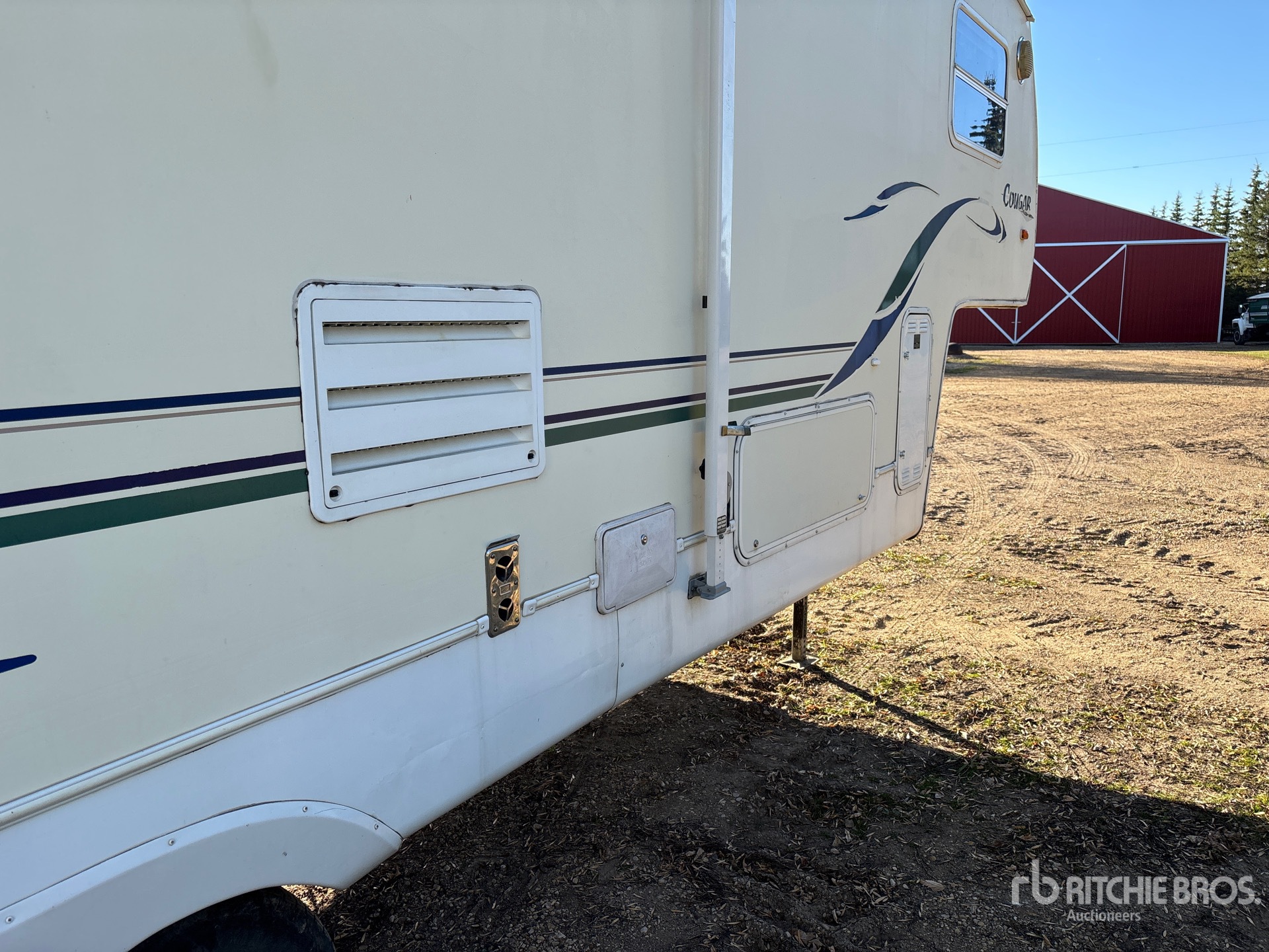 Keystone 28 ft T/A