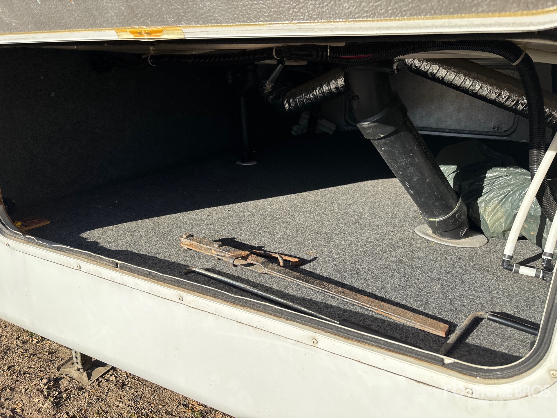 Keystone 28 ft T/A
