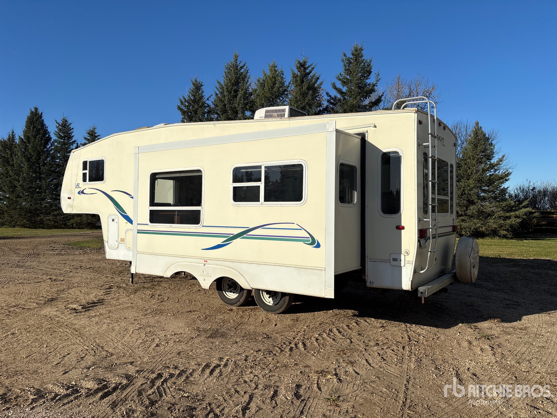 Keystone 28 ft T/A