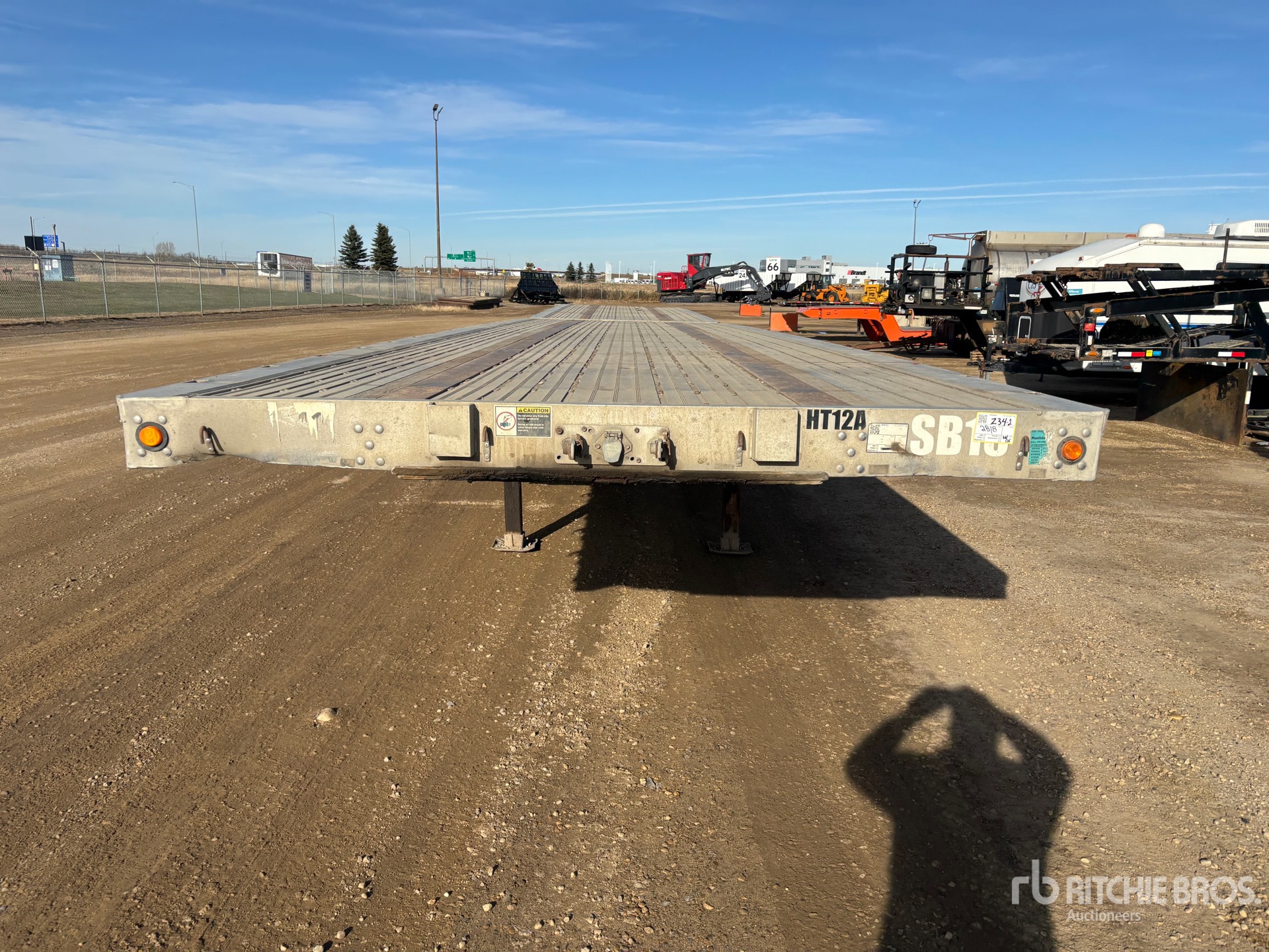 2011 Wilson 32 FT SUPER B-TRAIN LEAD