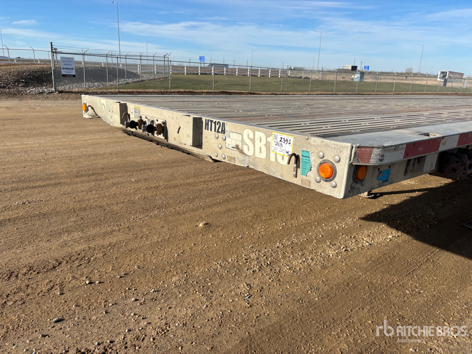 2011 Wilson 32 FT SUPER B-TRAIN LEAD