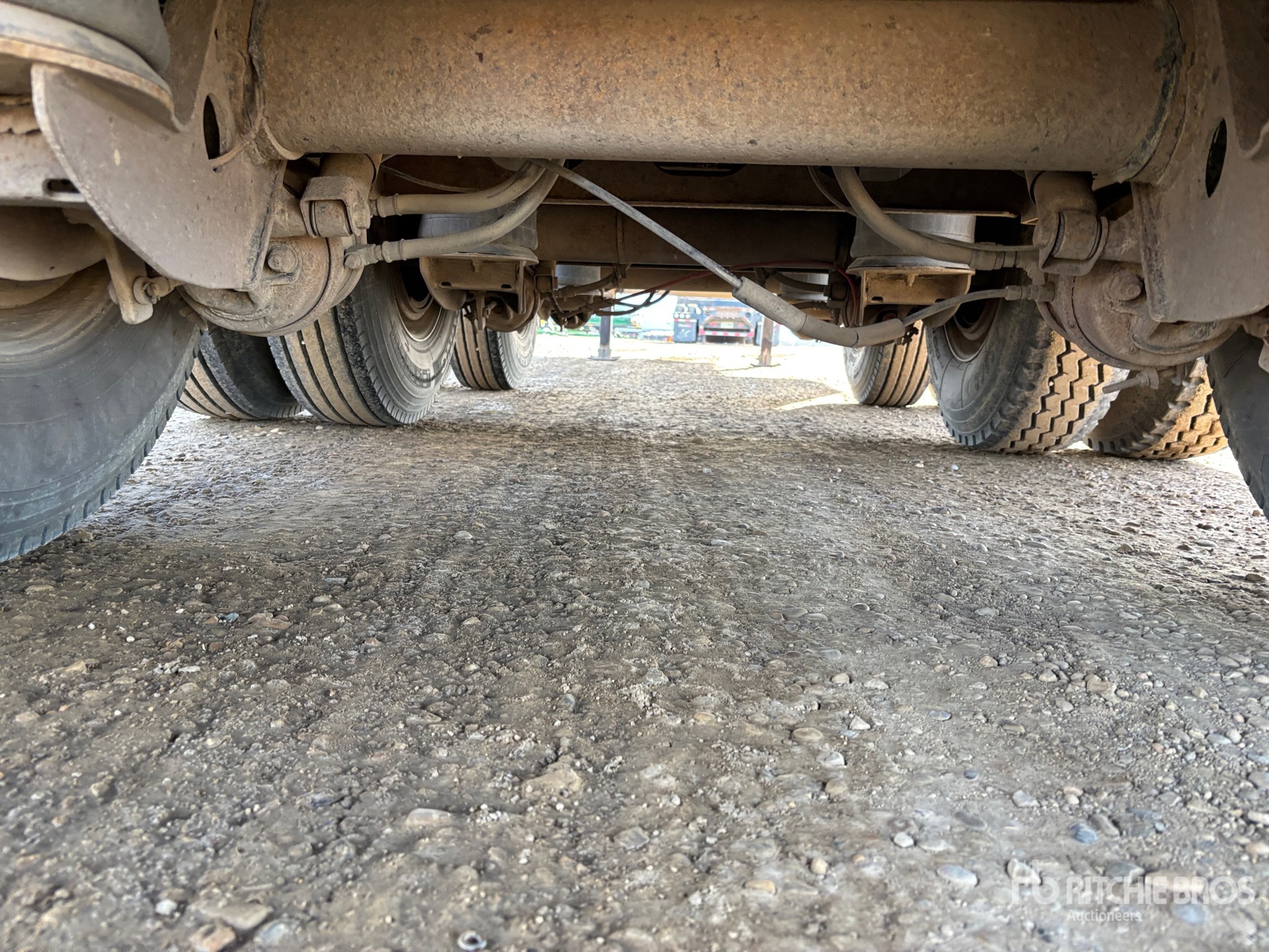 2011 Wilson 32 FT SUPER B-TRAIN LEAD