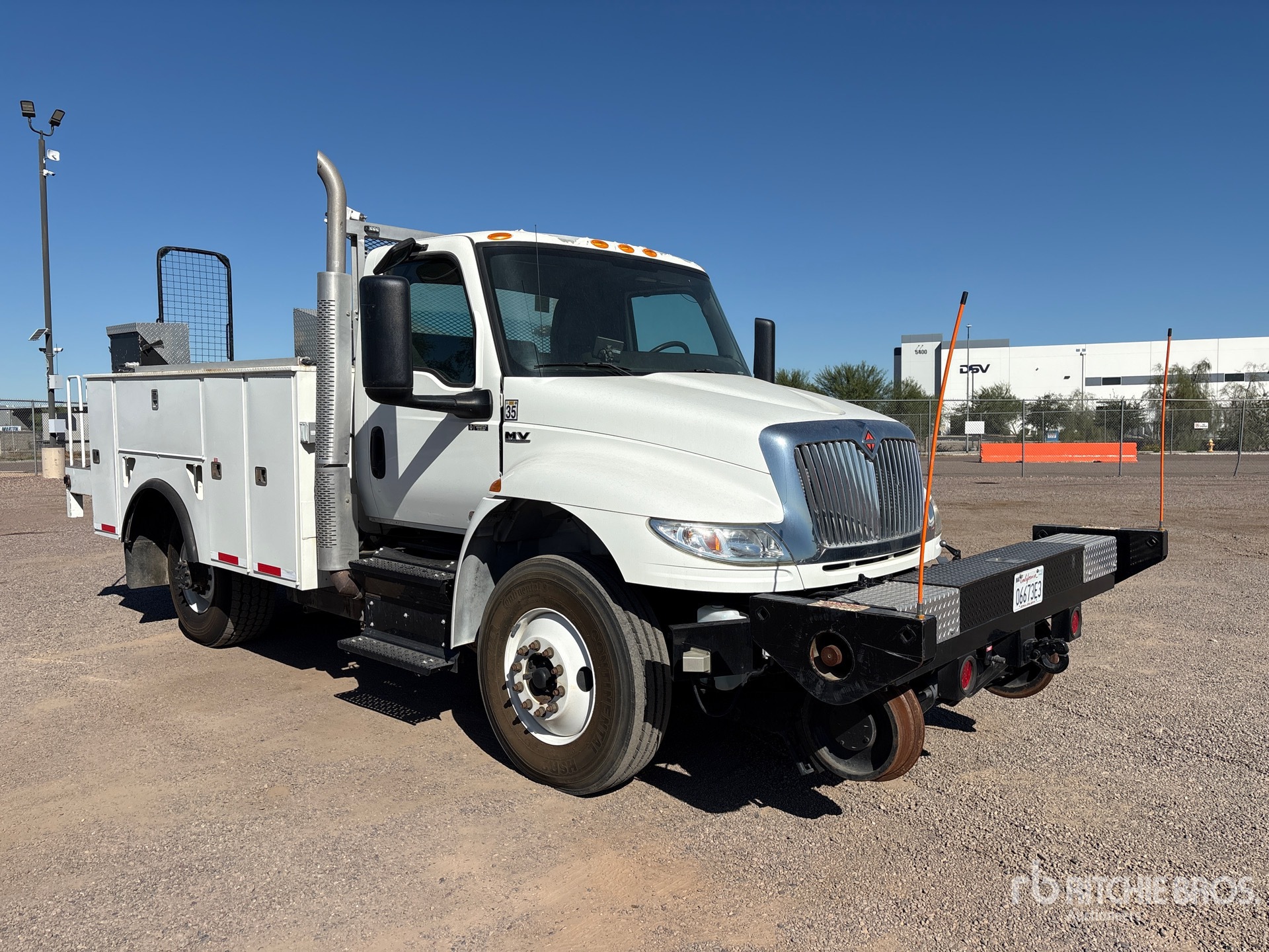 2020 International MV607