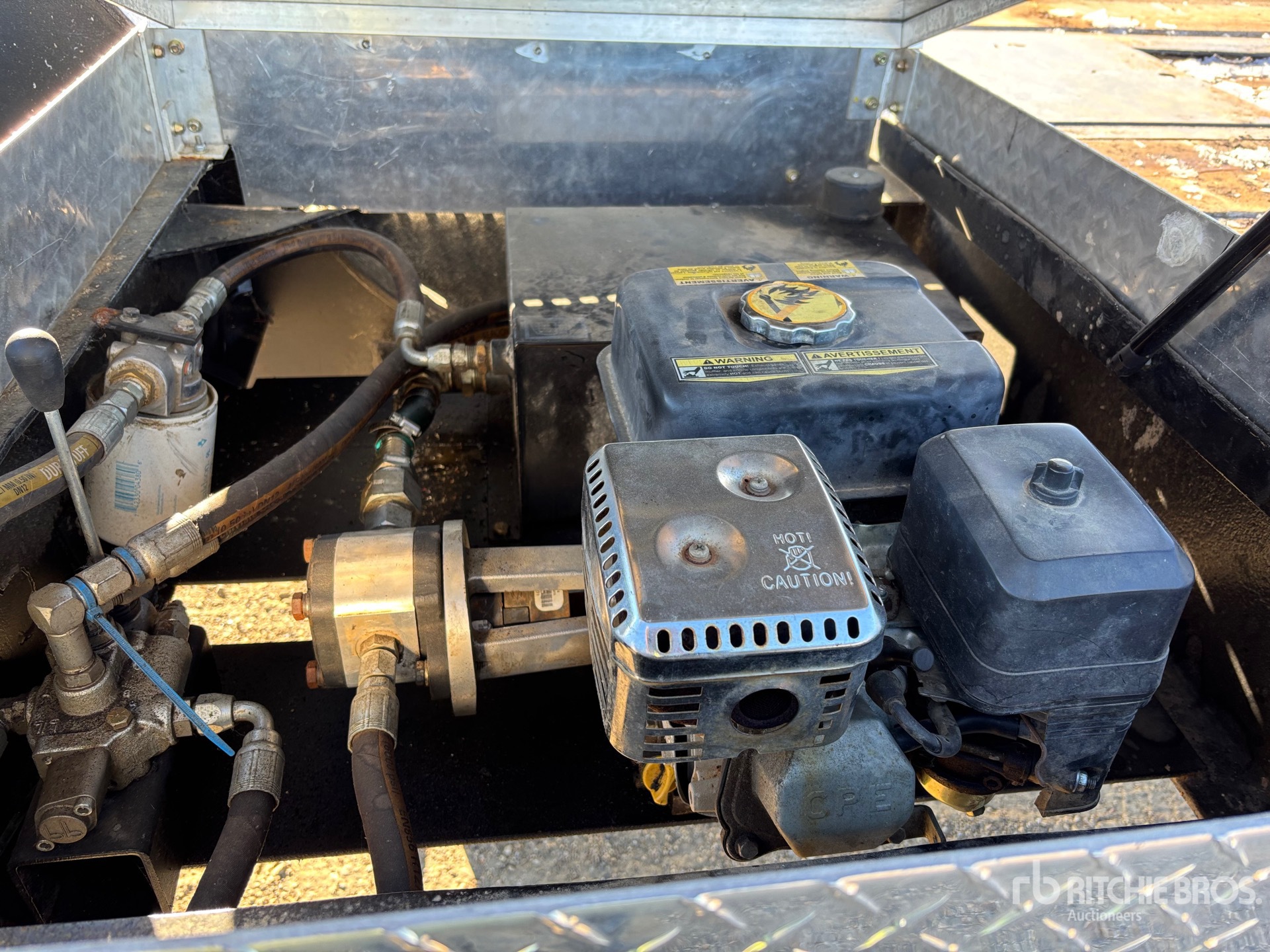 1982 Columbia 25 ft T/A