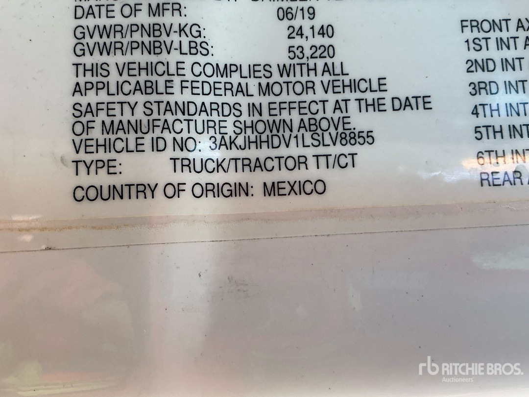 2020 Freightliner CASCADIA 126