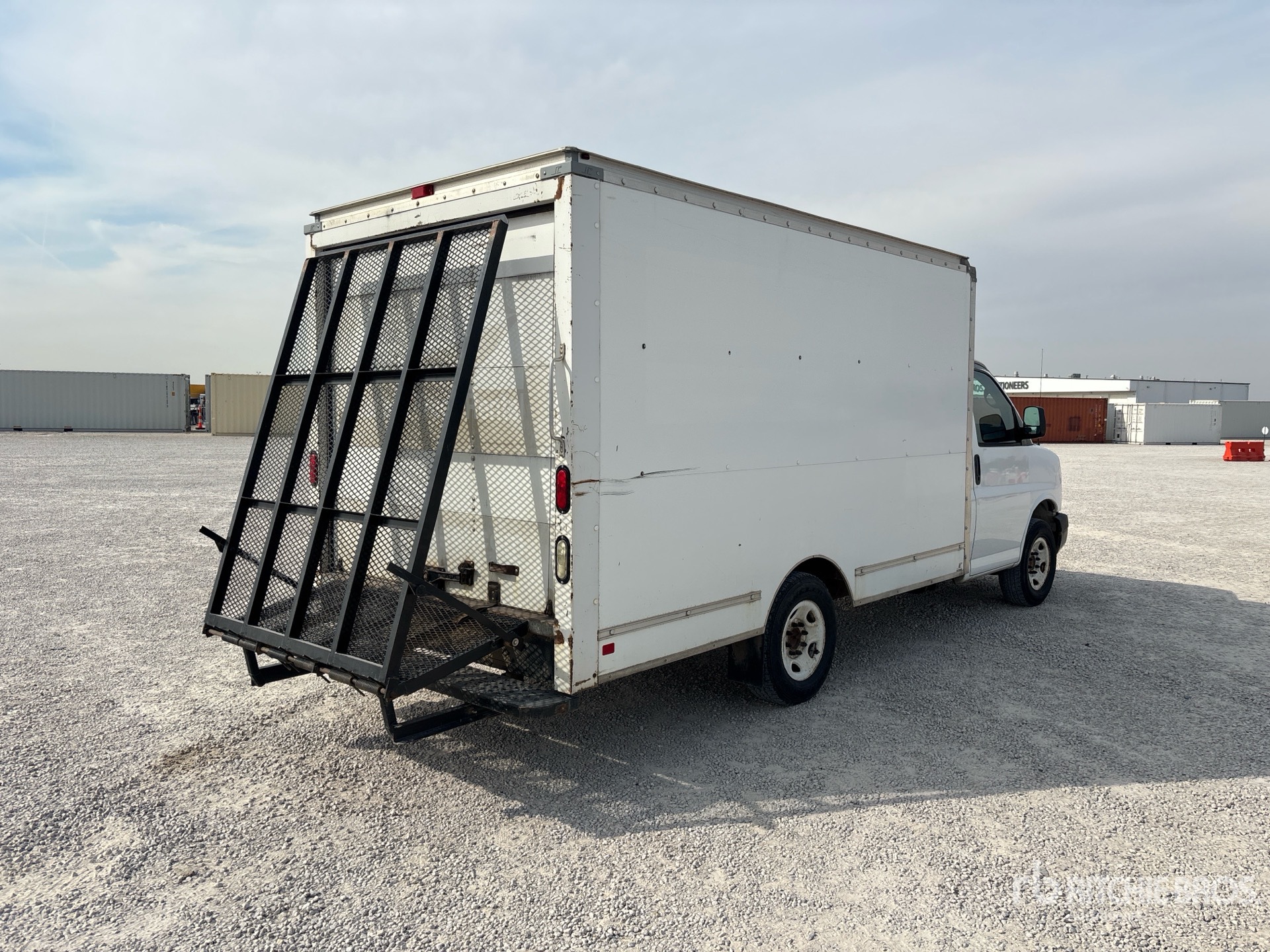 2011 GMC Savana G3500