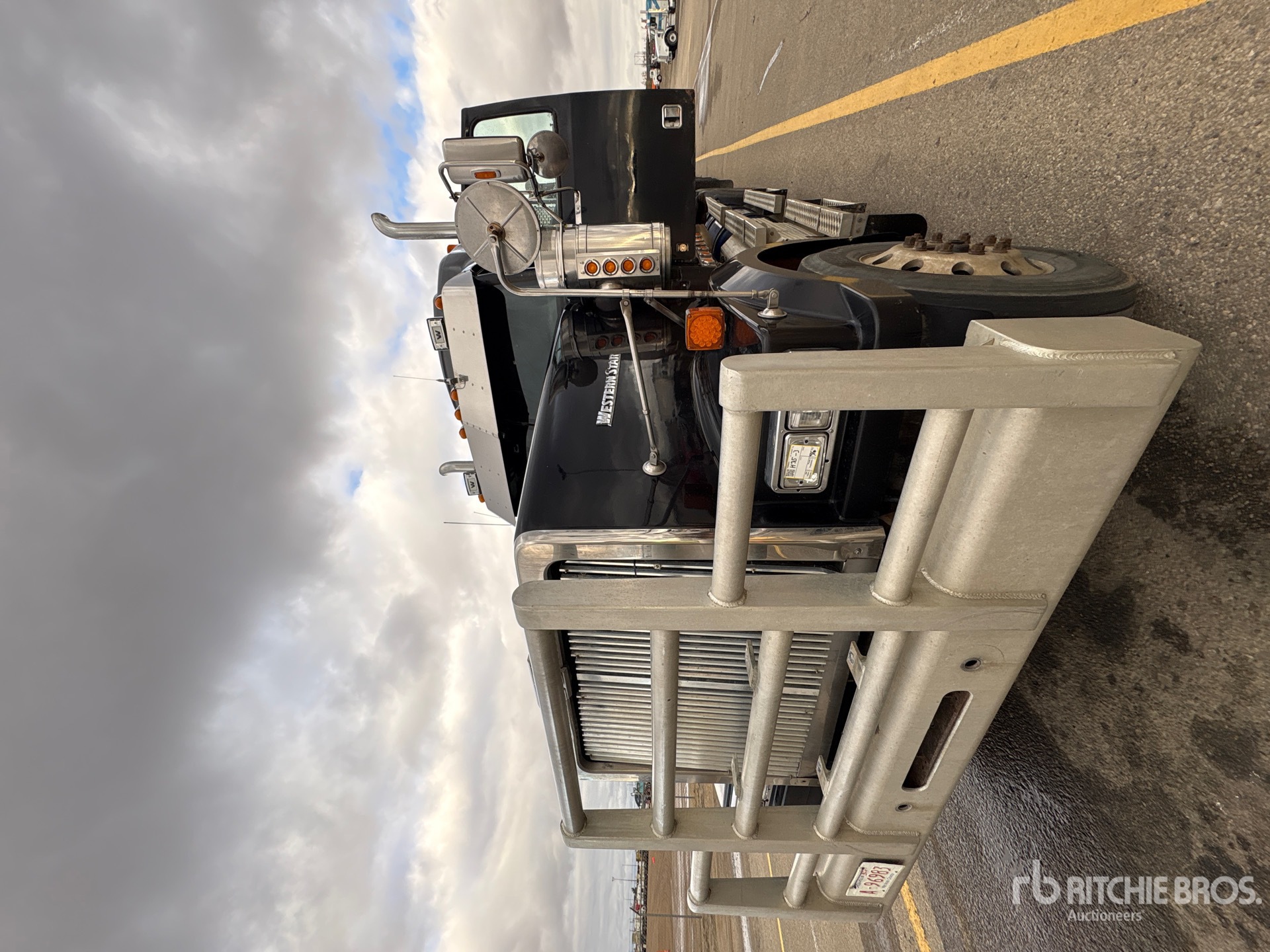 2017 Western Star 4900