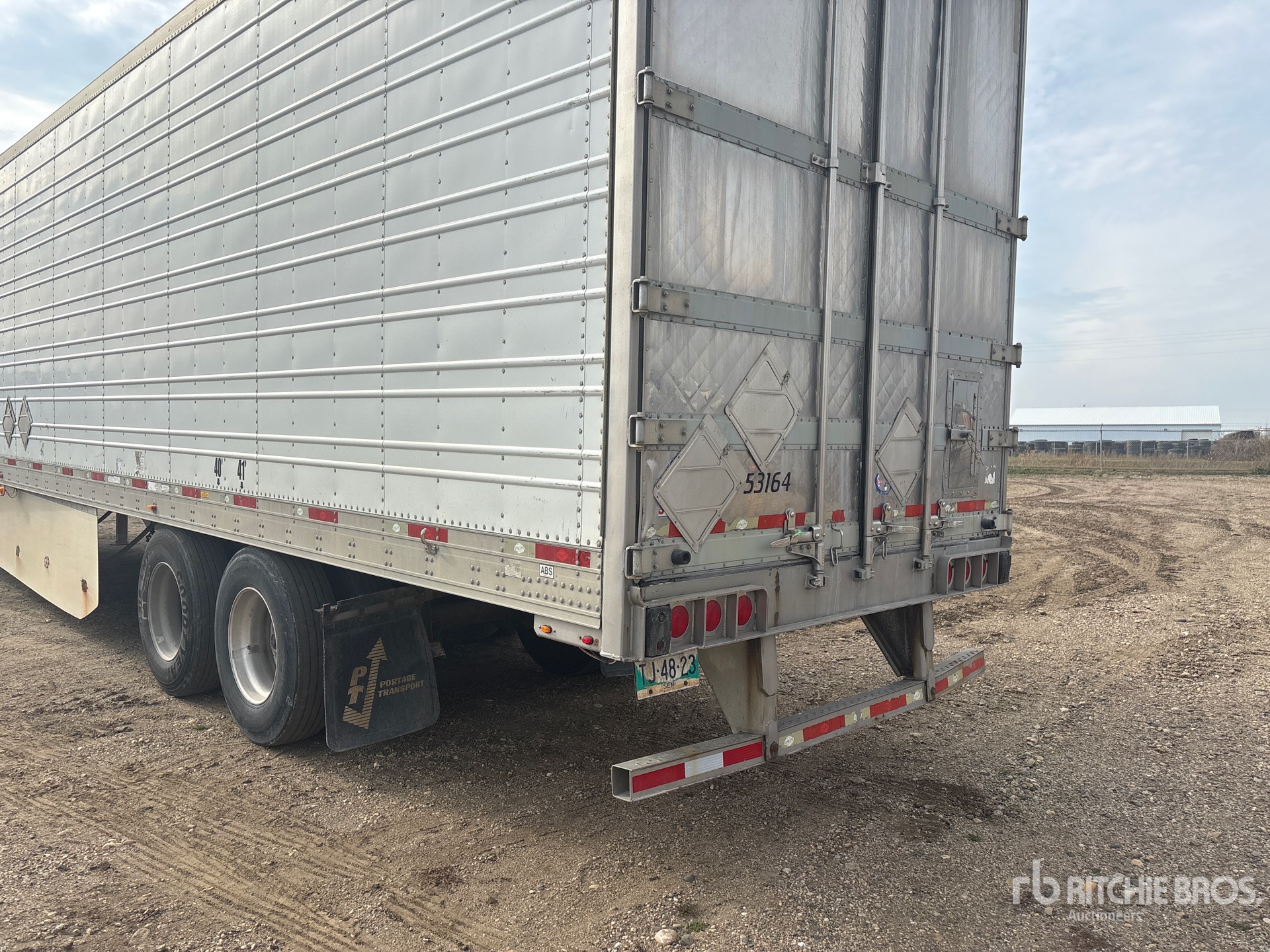 2013 Utility 3000R