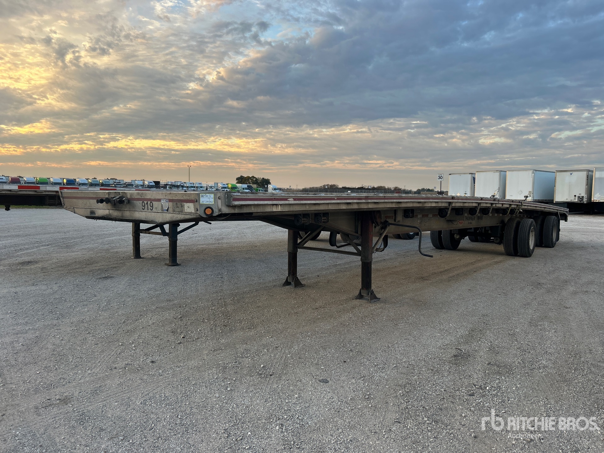 2008 Mac 53 ft T/A