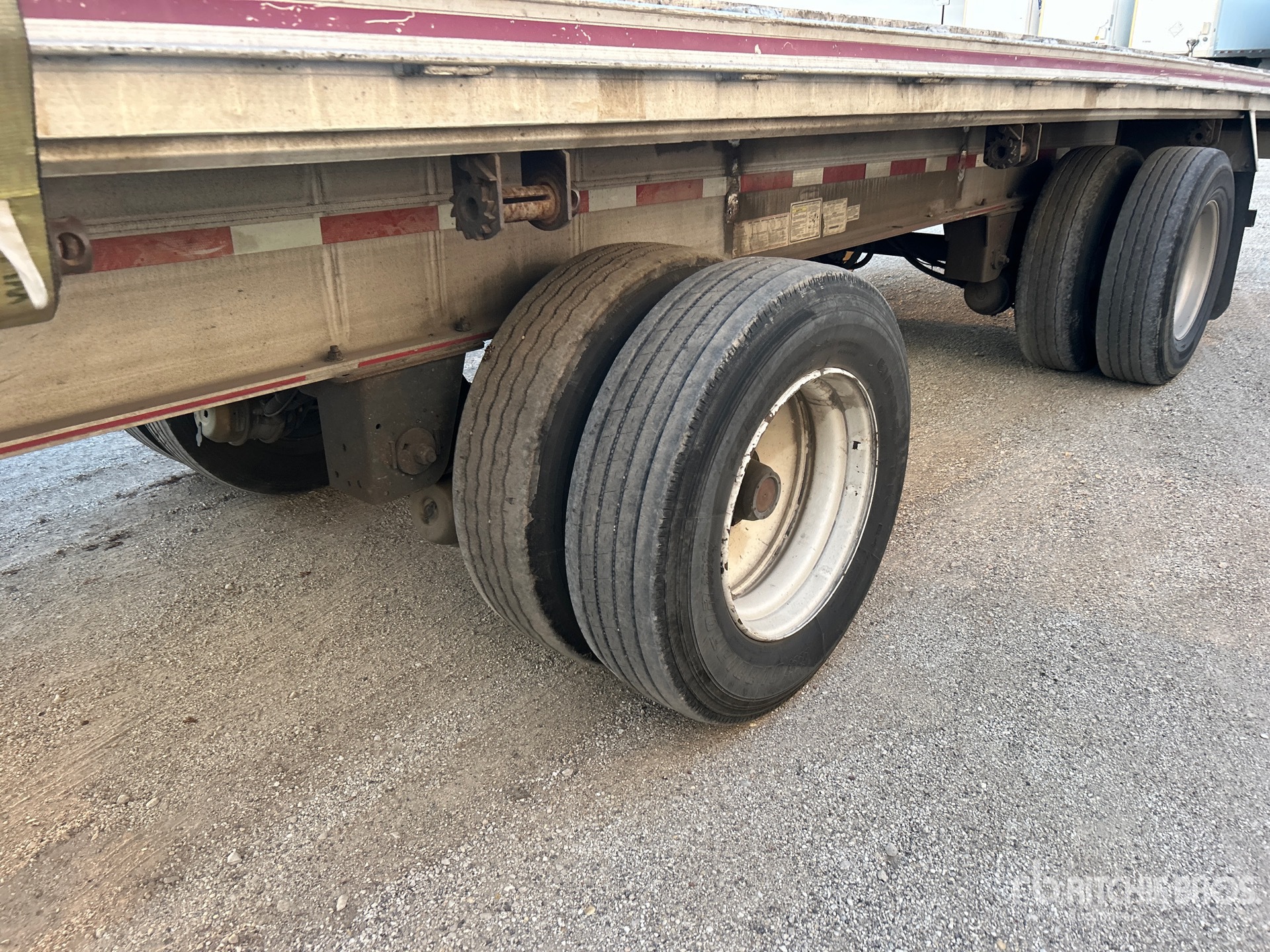 2008 Mac 53 ft T/A
