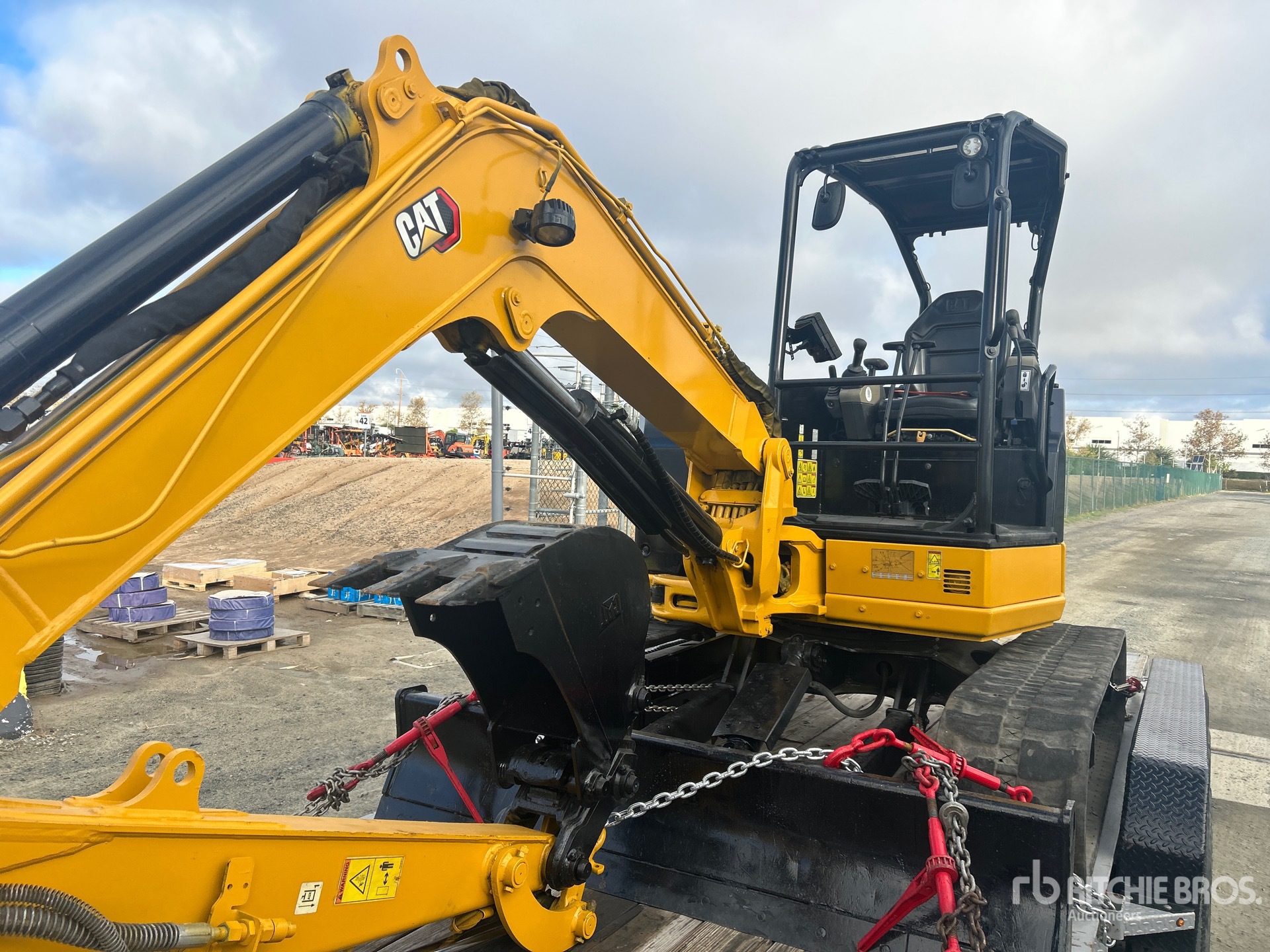 2023 Caterpillar 305 CR