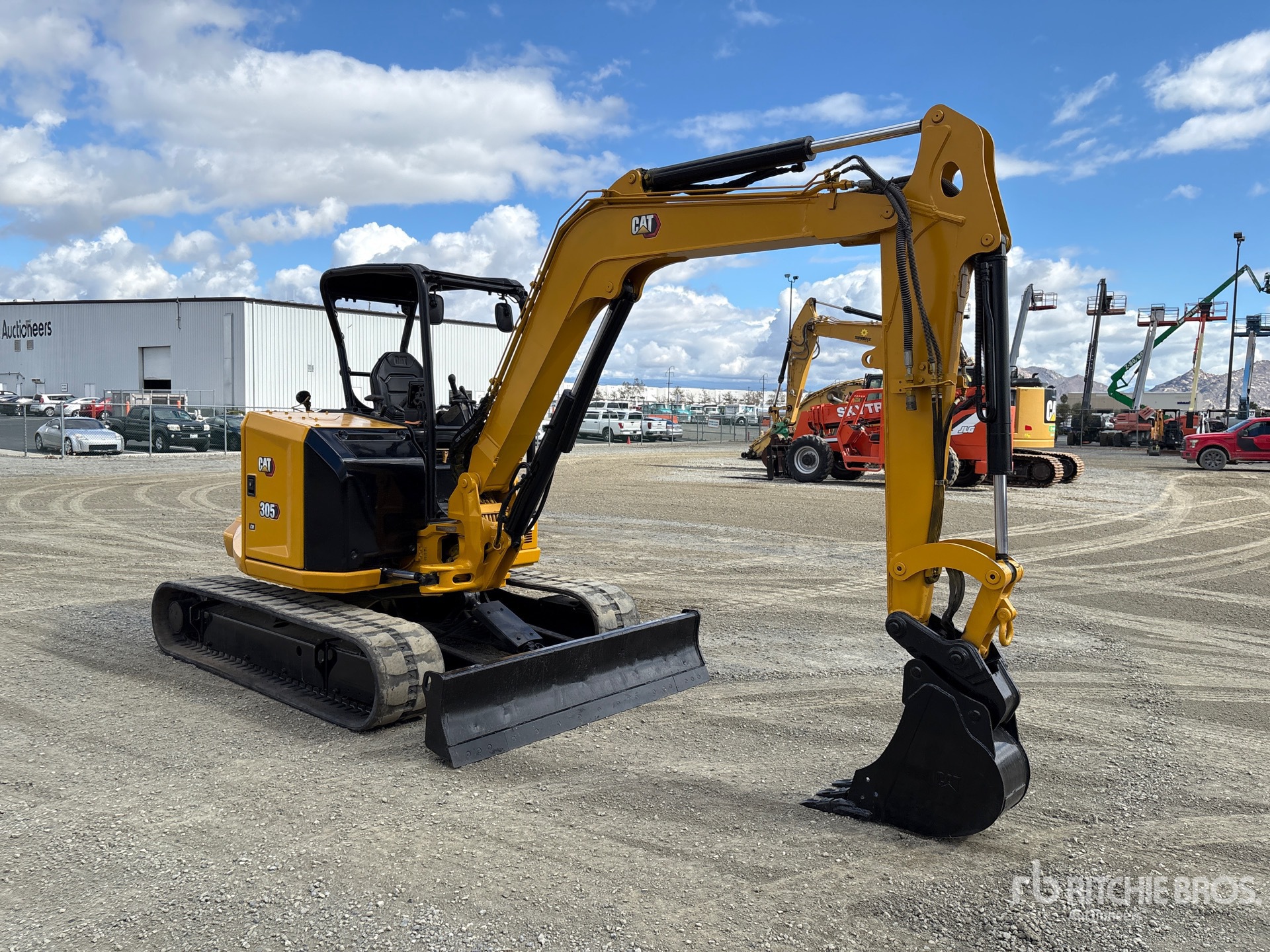 2023 Caterpillar 305 CR