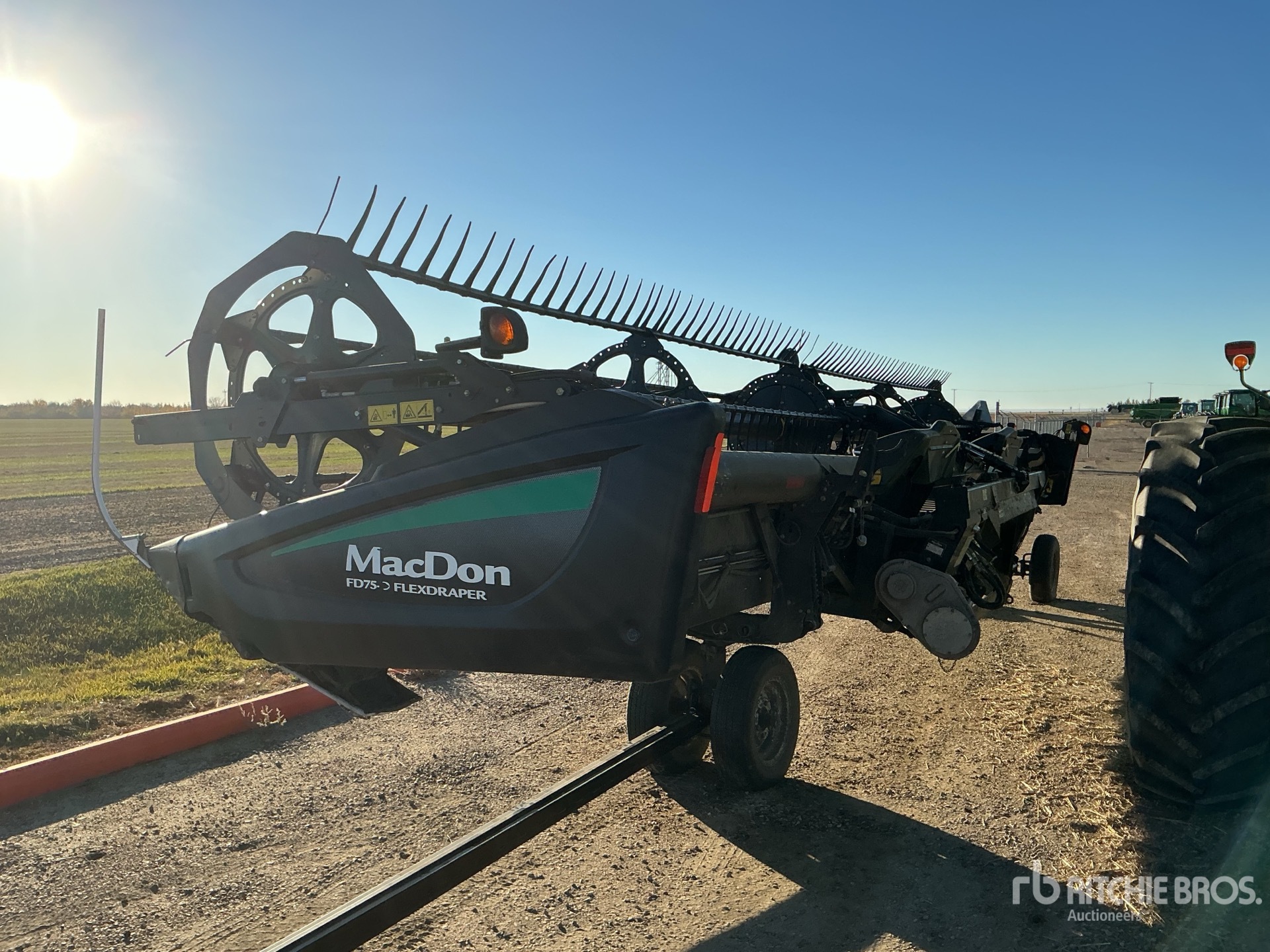 2017 Macdon FD75