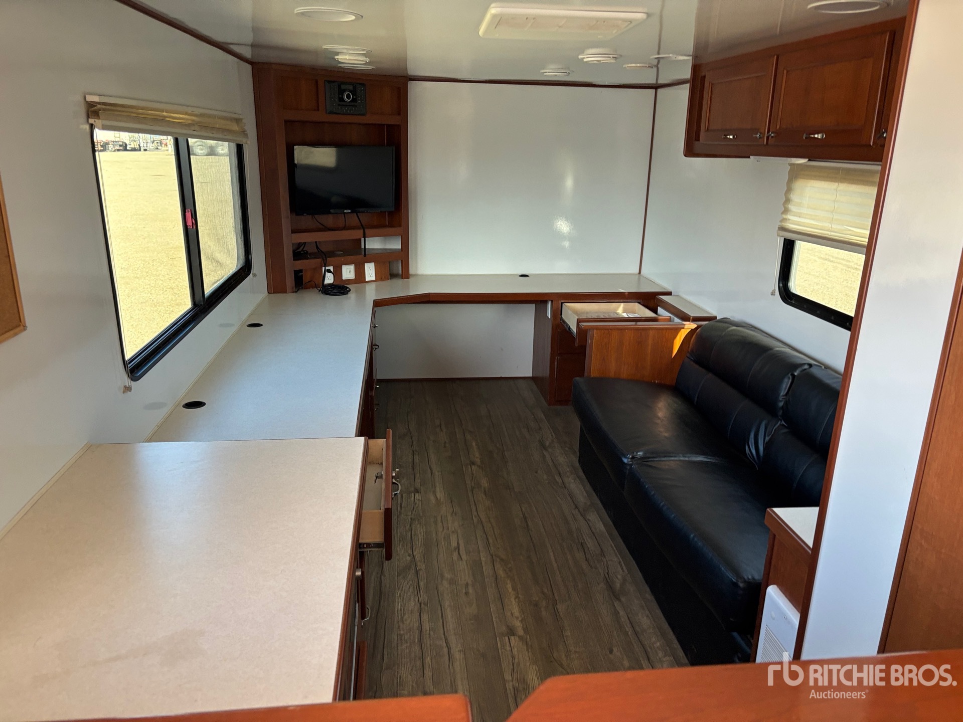 2018 Diamond 19 ft x 101 in Portable T/A