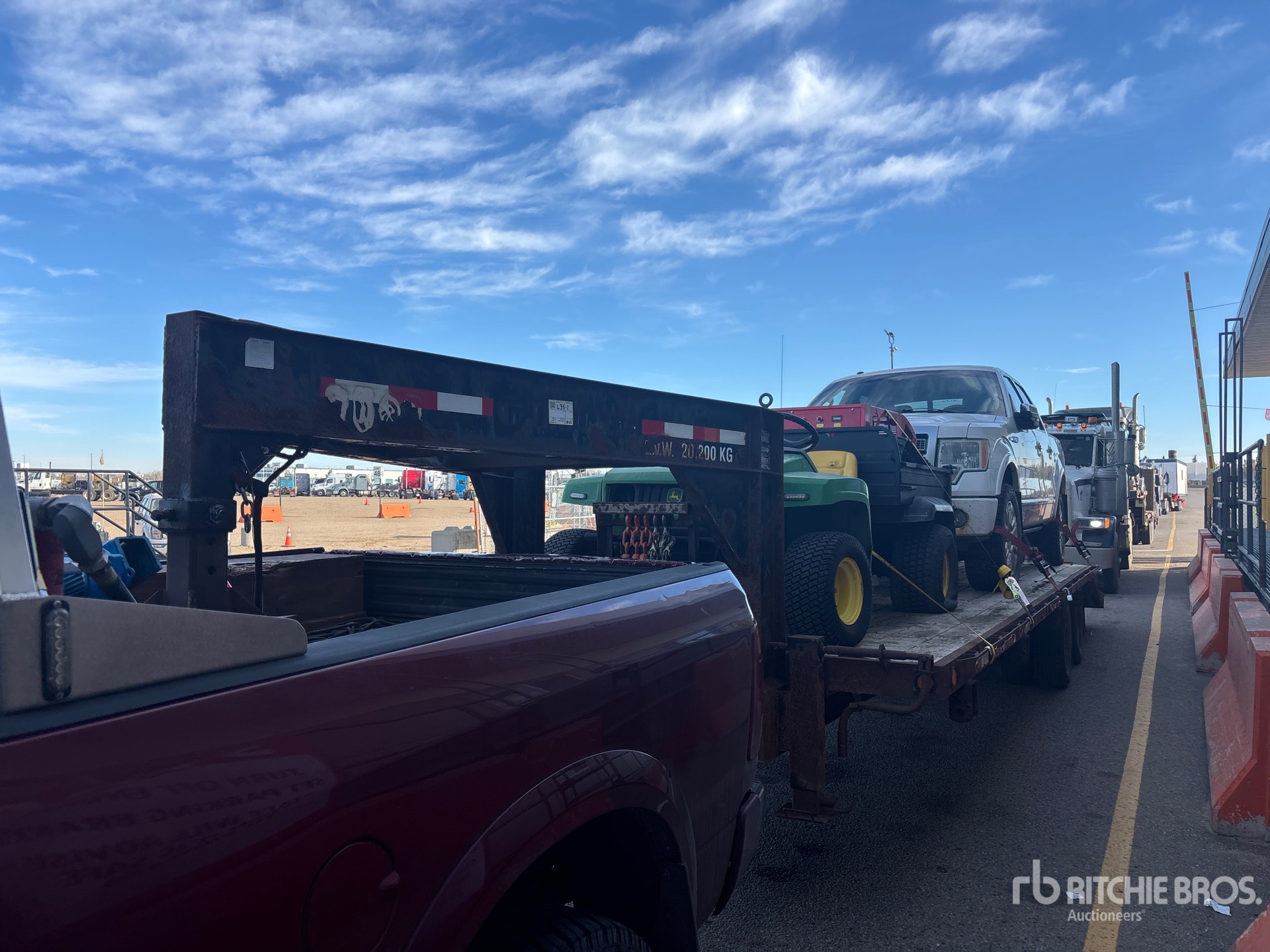 2000 Trailtech 30 FT T/A GOOSENECK