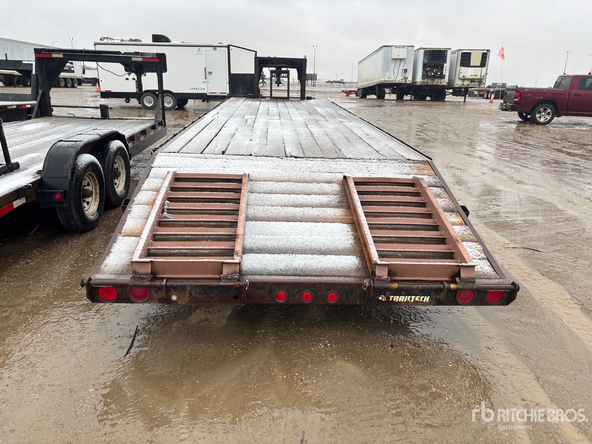 2000 Trailtech 30 FT T/A GOOSENECK
