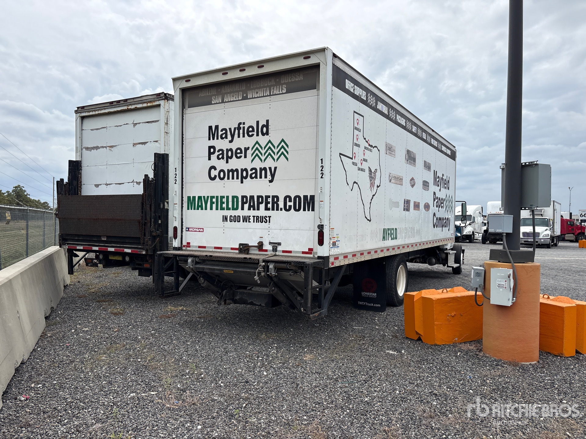 2020 Freightliner M2 106