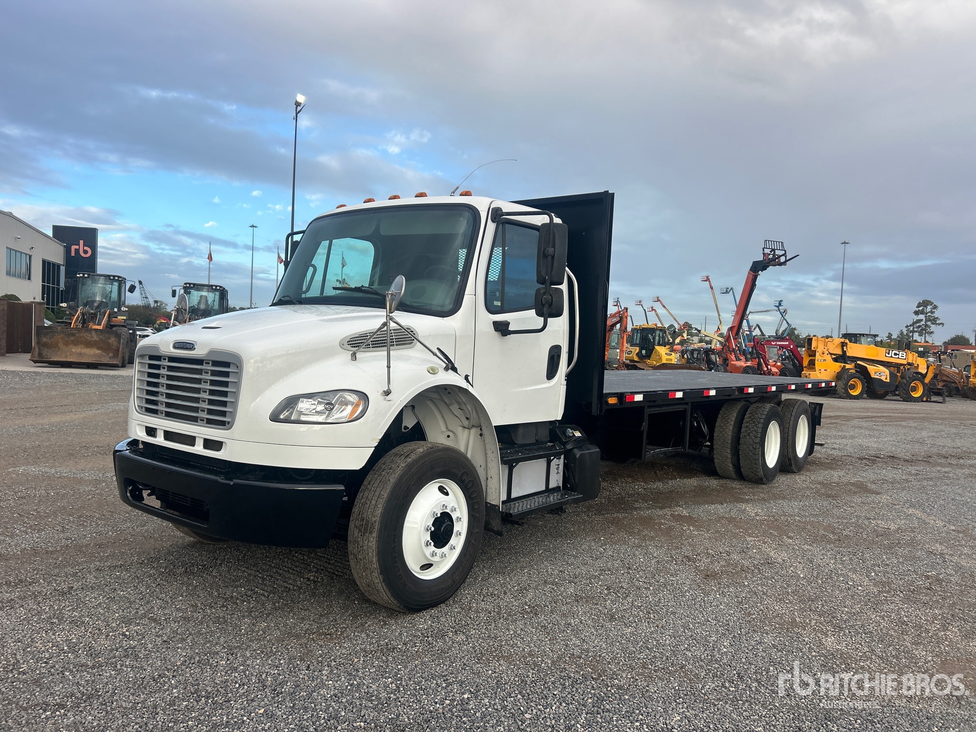 Photo of 2015 Freightliner M2 106