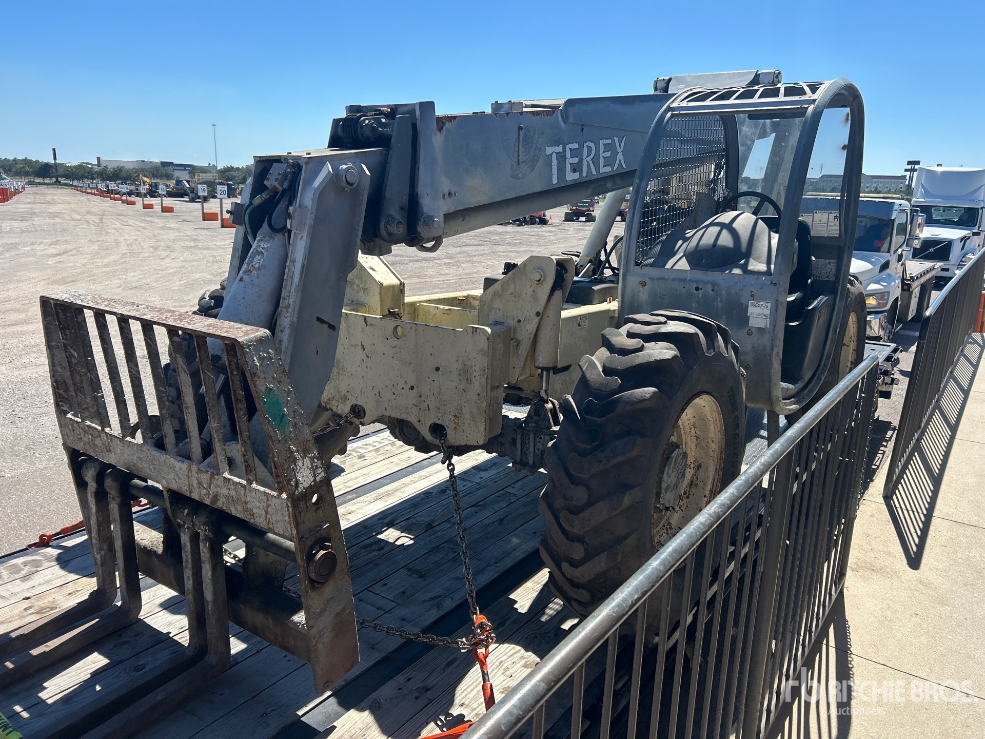 2005 Terex TH644C