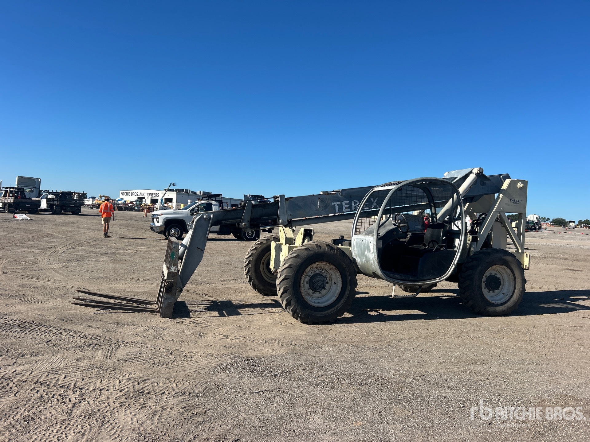 Photo of 2005 Terex TH644C