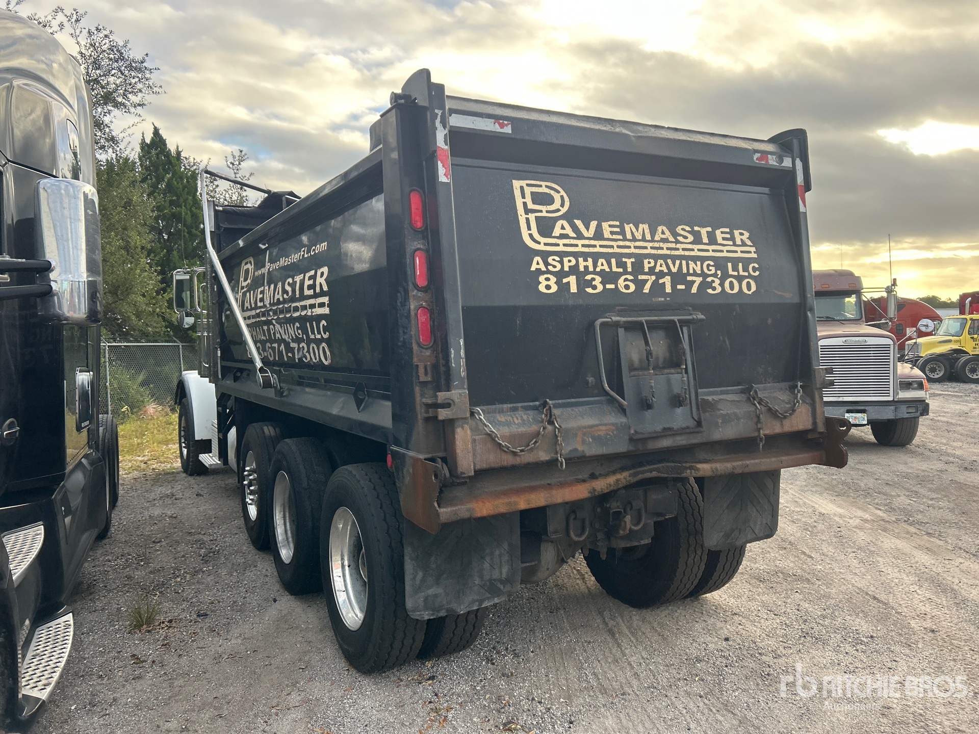 2015 Peterbilt 367