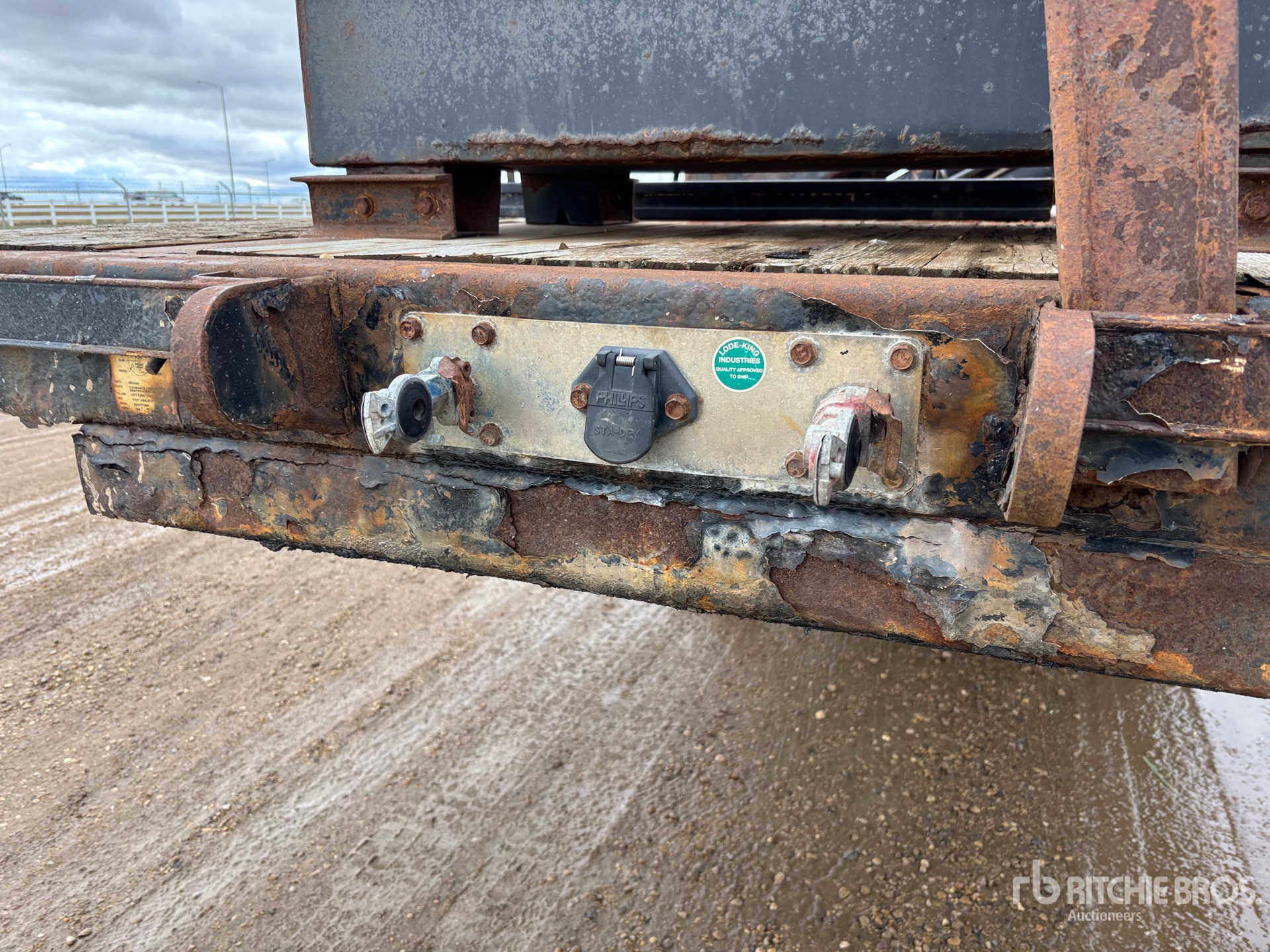 2010 Load King  53 FT TRI/A