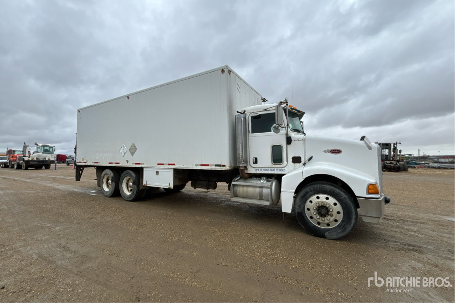 2005 Peterbilt 385