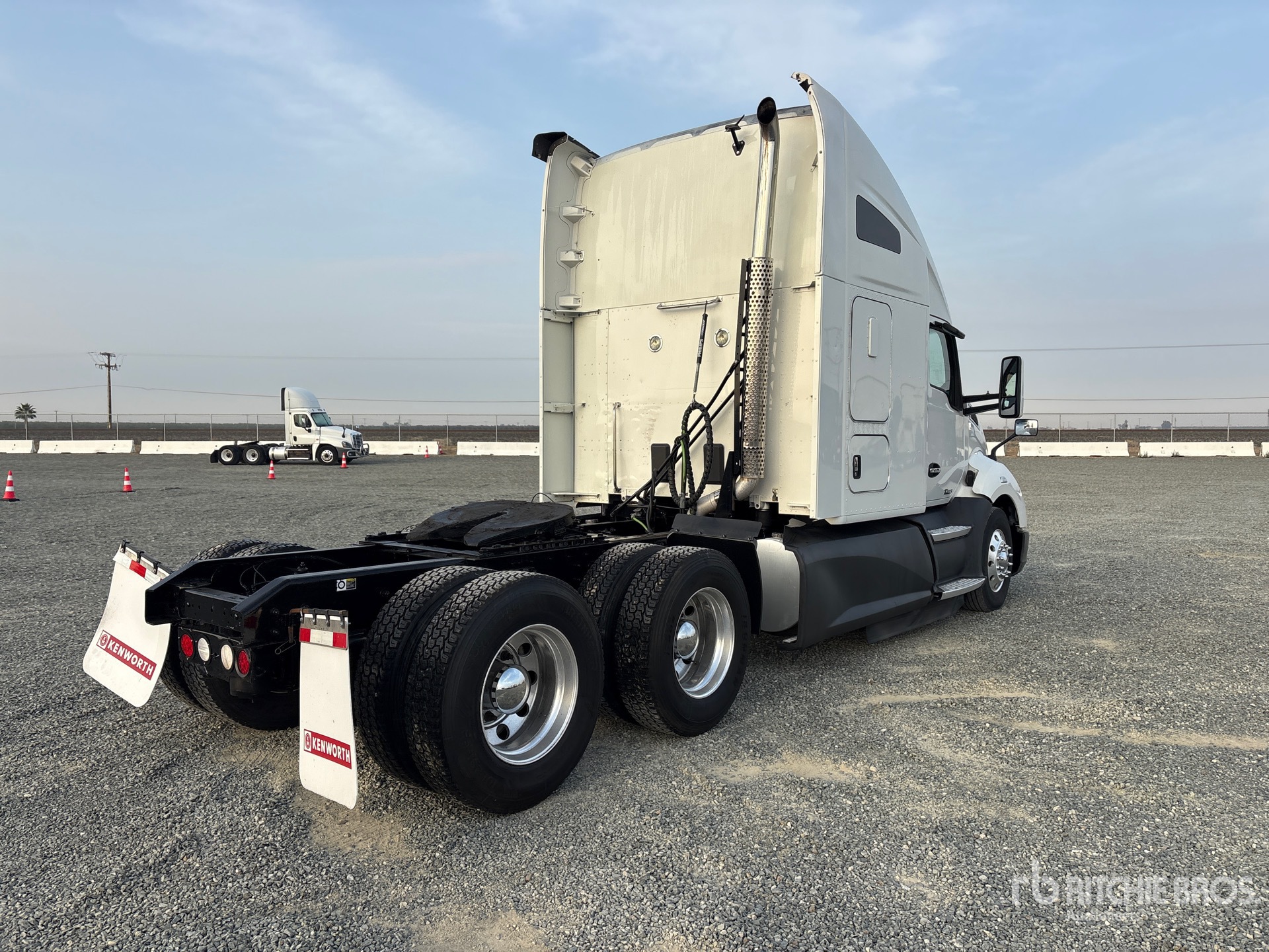 2022 Kenworth T680