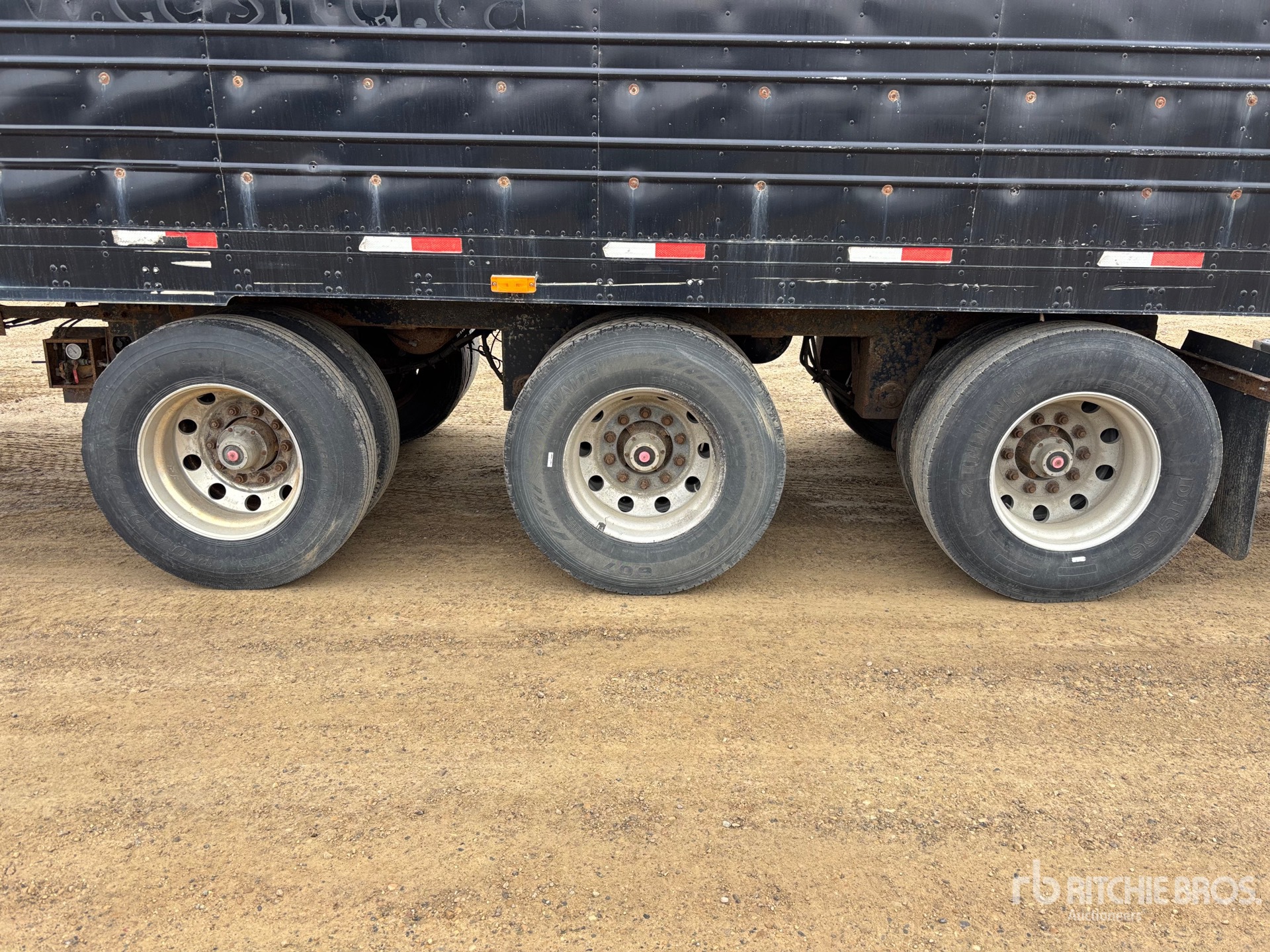 2010 Utility 53 ft x 102 in Tri/A (Inoperable)