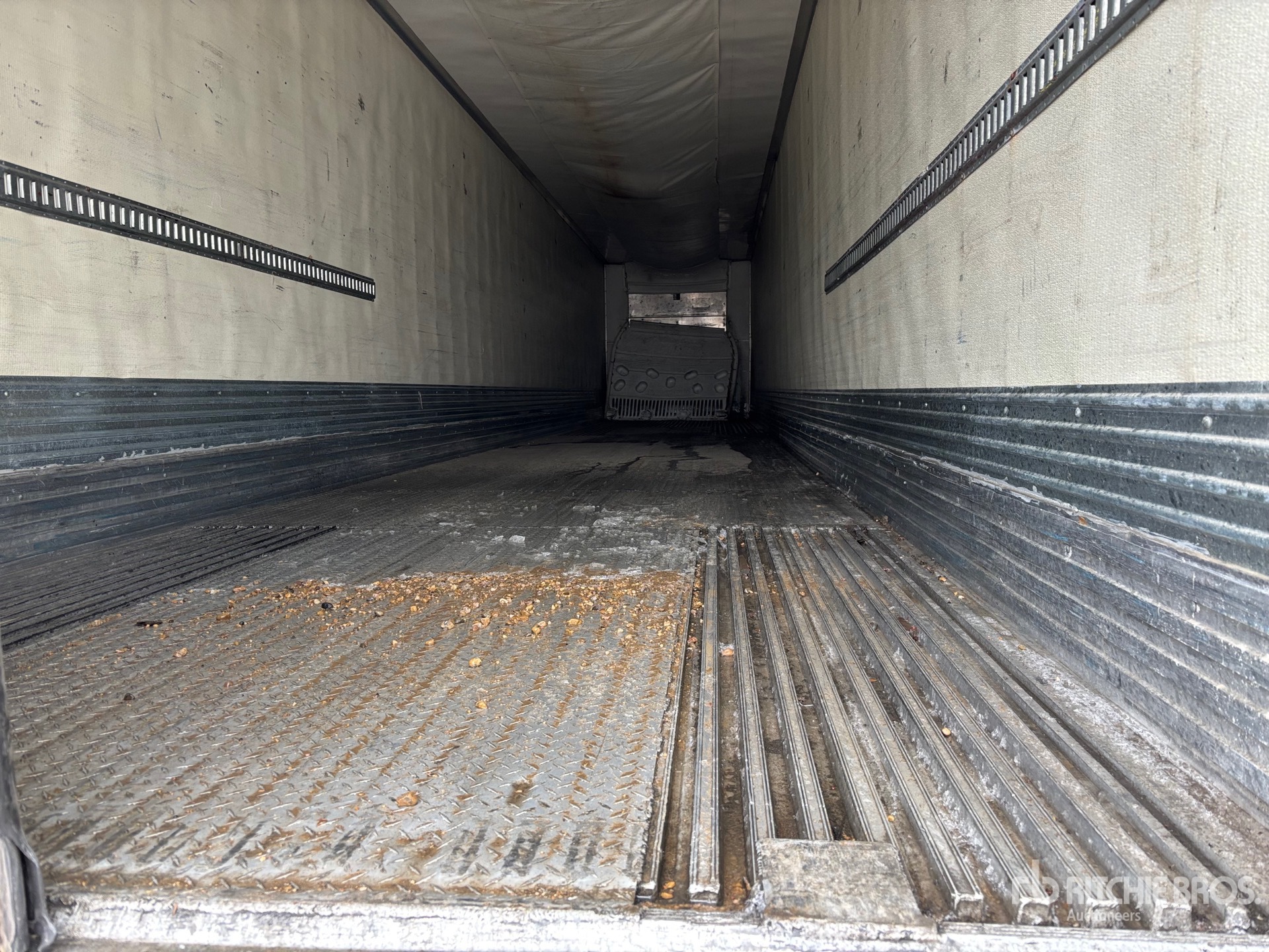 2010 Utility 53 ft x 102 in Tri/A (Inoperable)