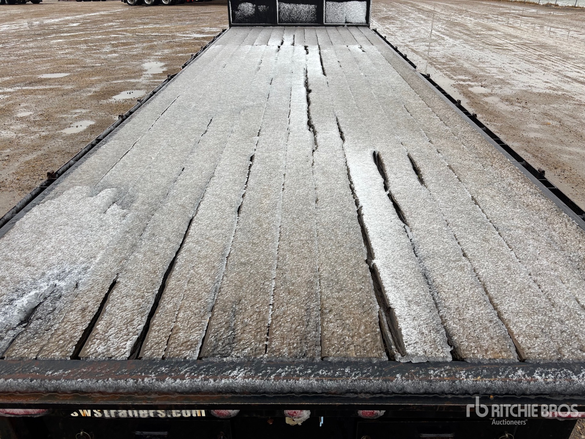 2011 ABU 25 FT TRI/A GOOSENECK