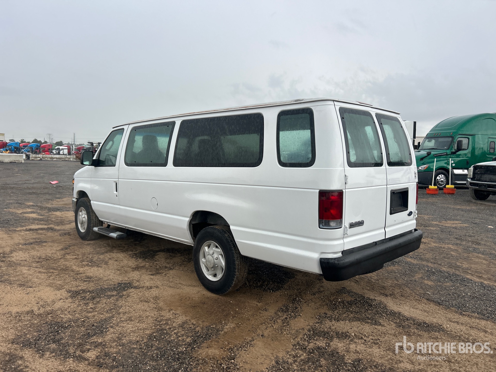 2009 Ford E-350