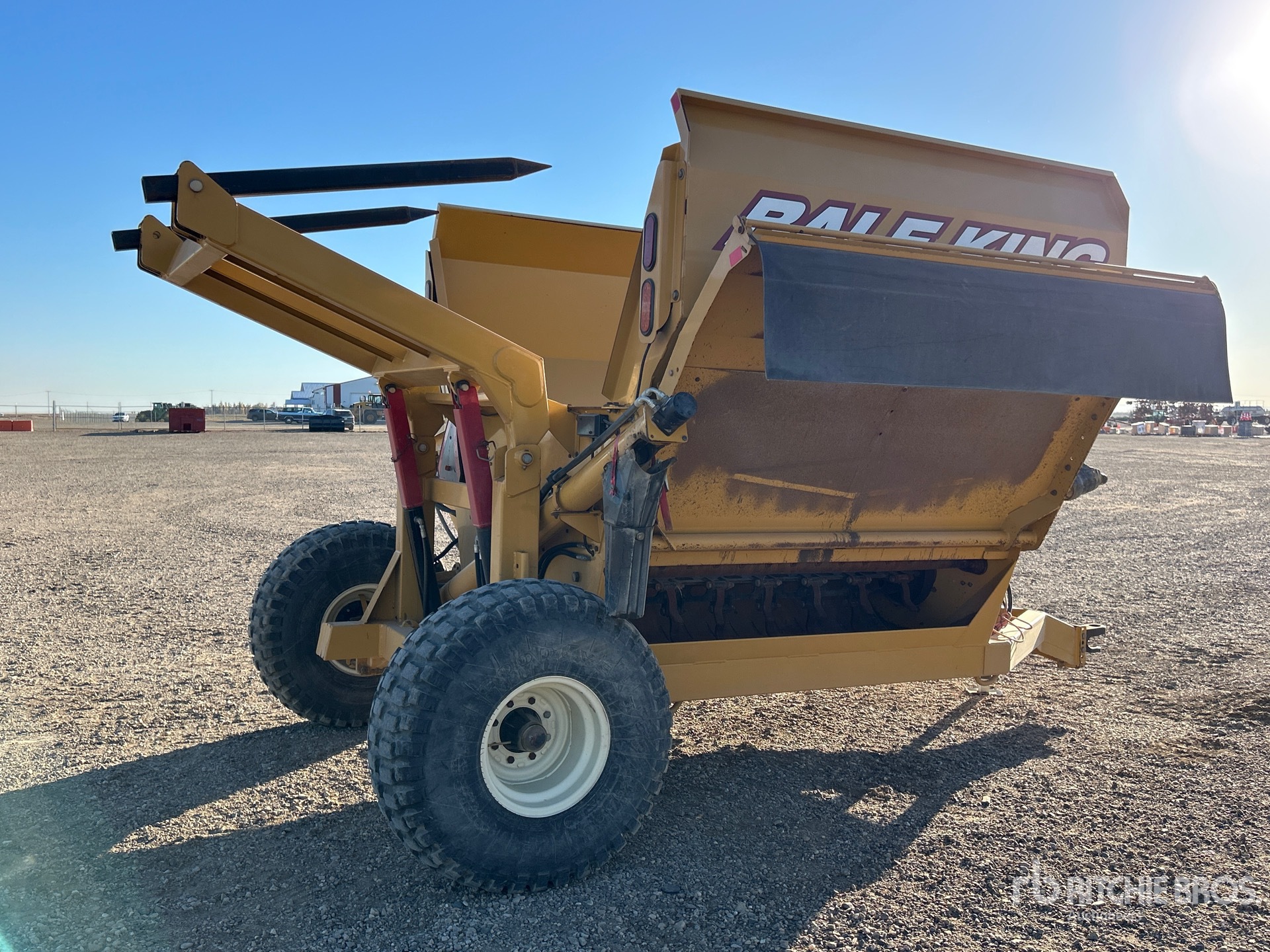 2016 Bale King 5100TR