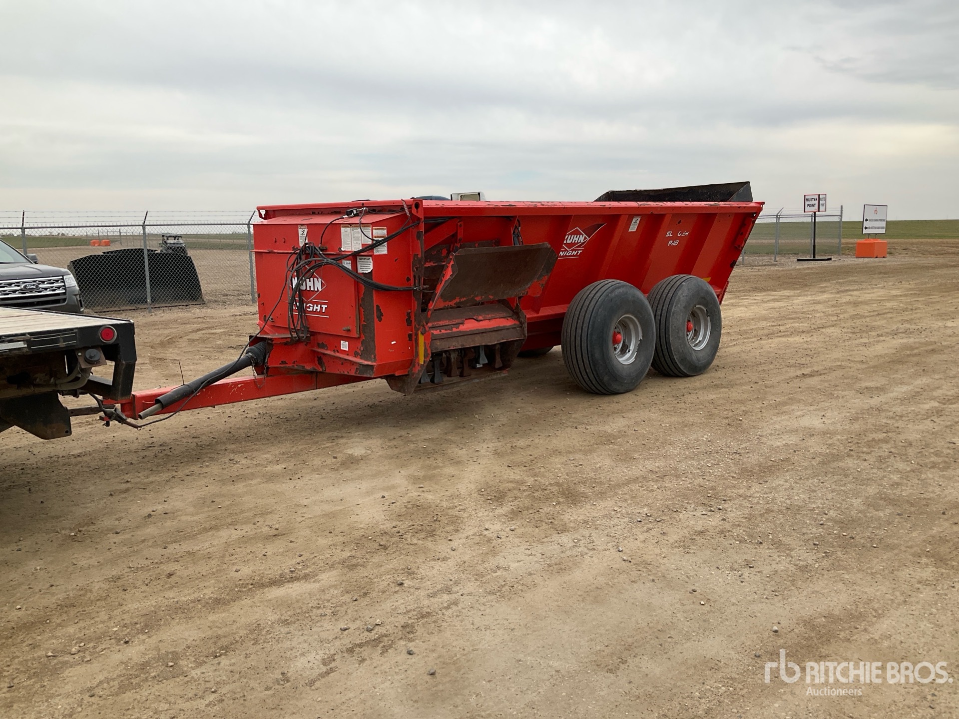 Kuhn 8118