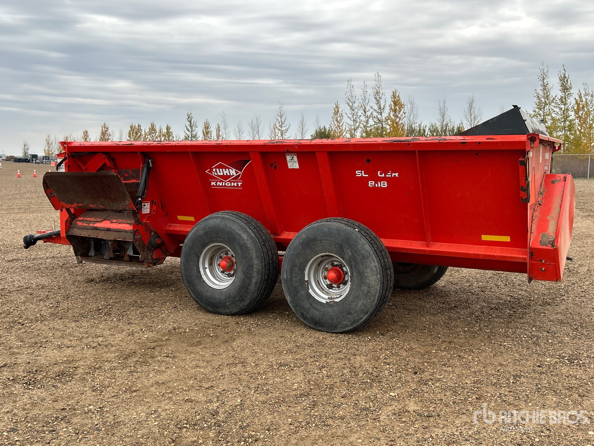 Kuhn 8118
