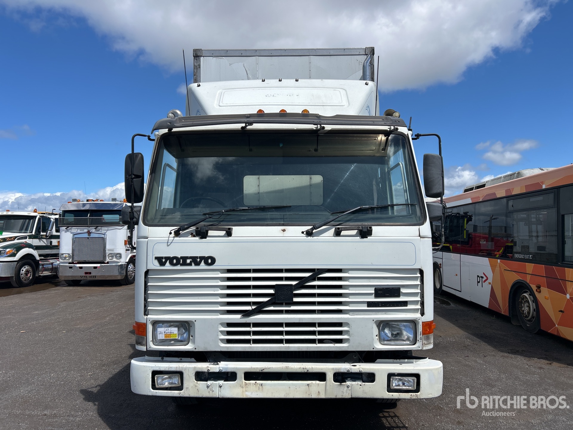 1992 Volvo FL10