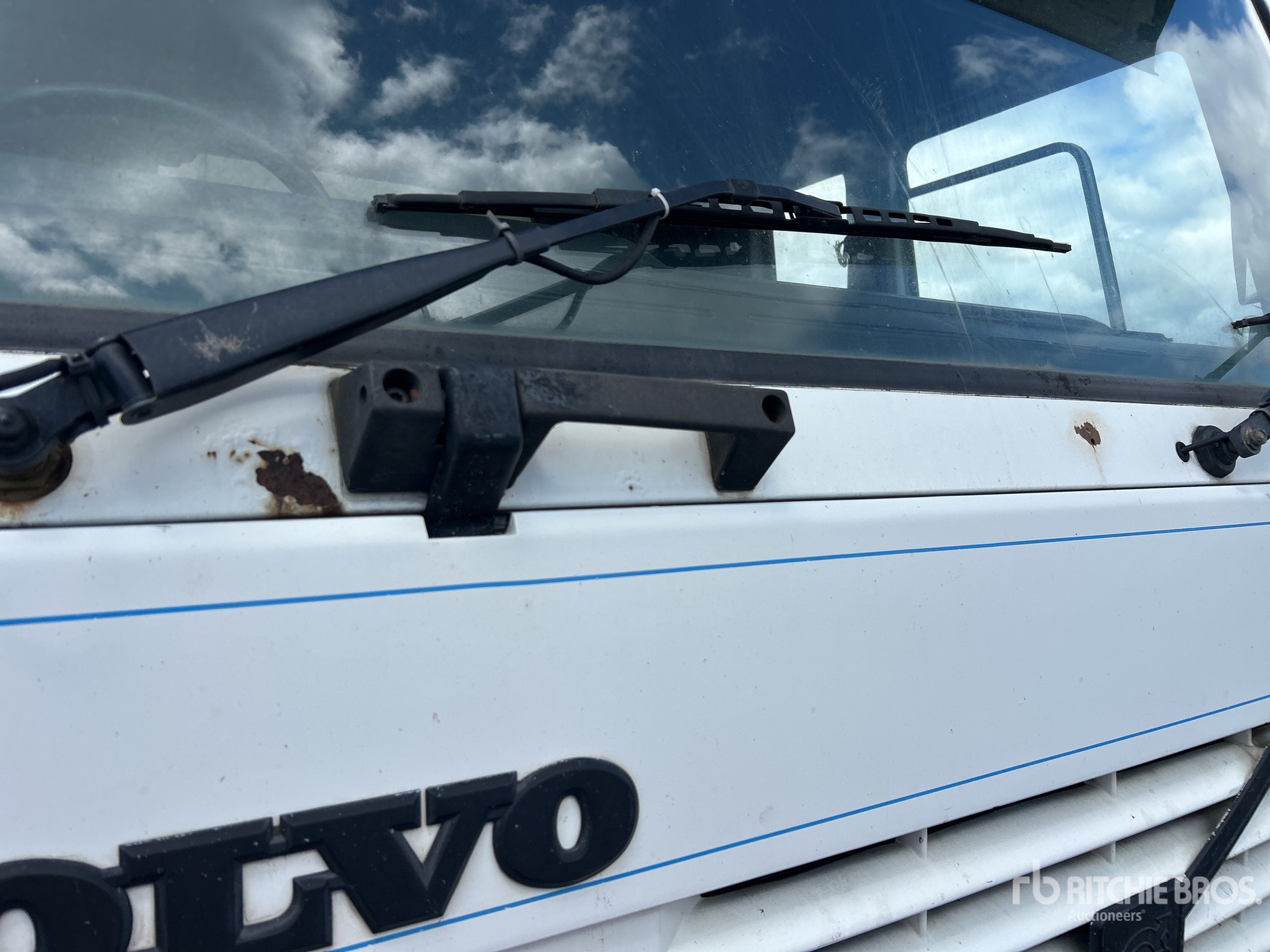1992 Volvo FL10