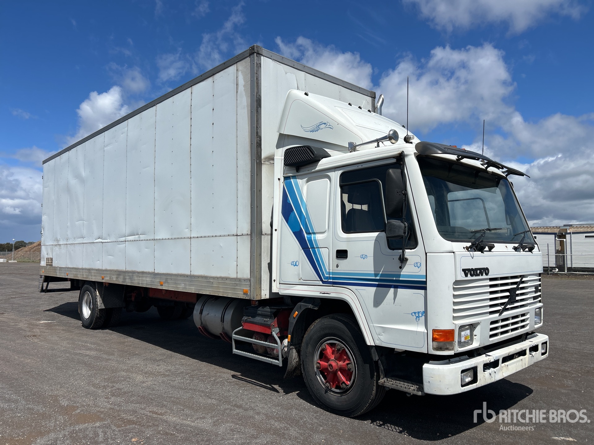1992 Volvo FL10